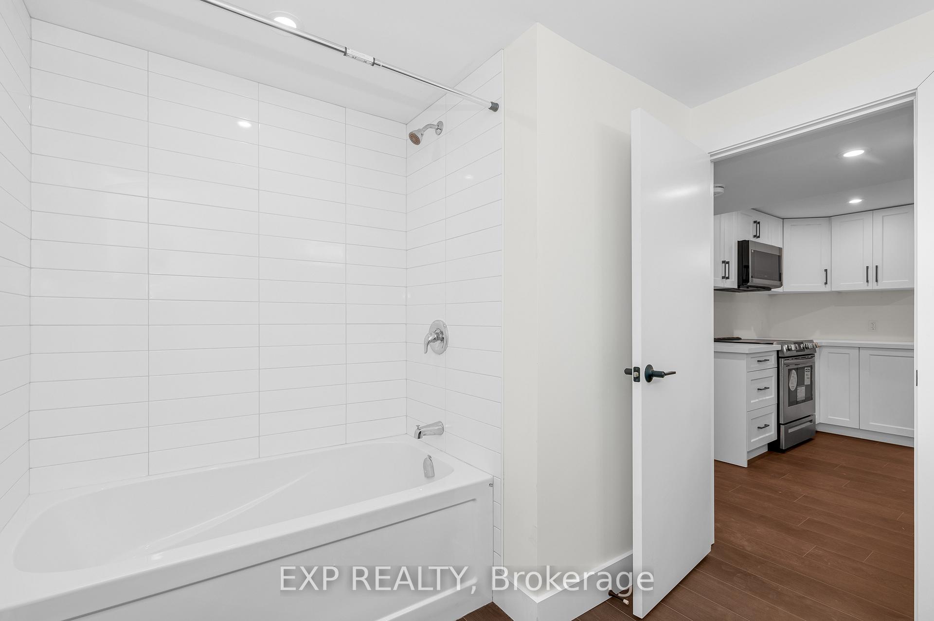 Photo 9 of Unit B, 617 Vine Street, St. Catharines, Vine/Linwell — HOMEH