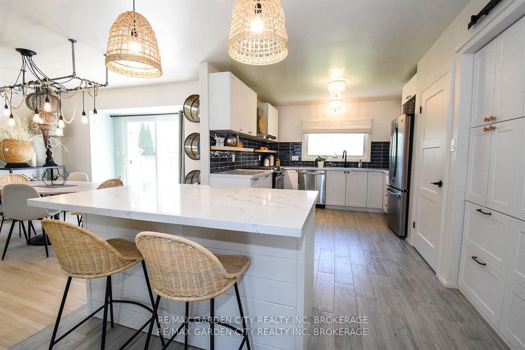 Photo 10 of 14 Elmridge Drive, St. Catharines, Glendale/Glenridge — HOMEH