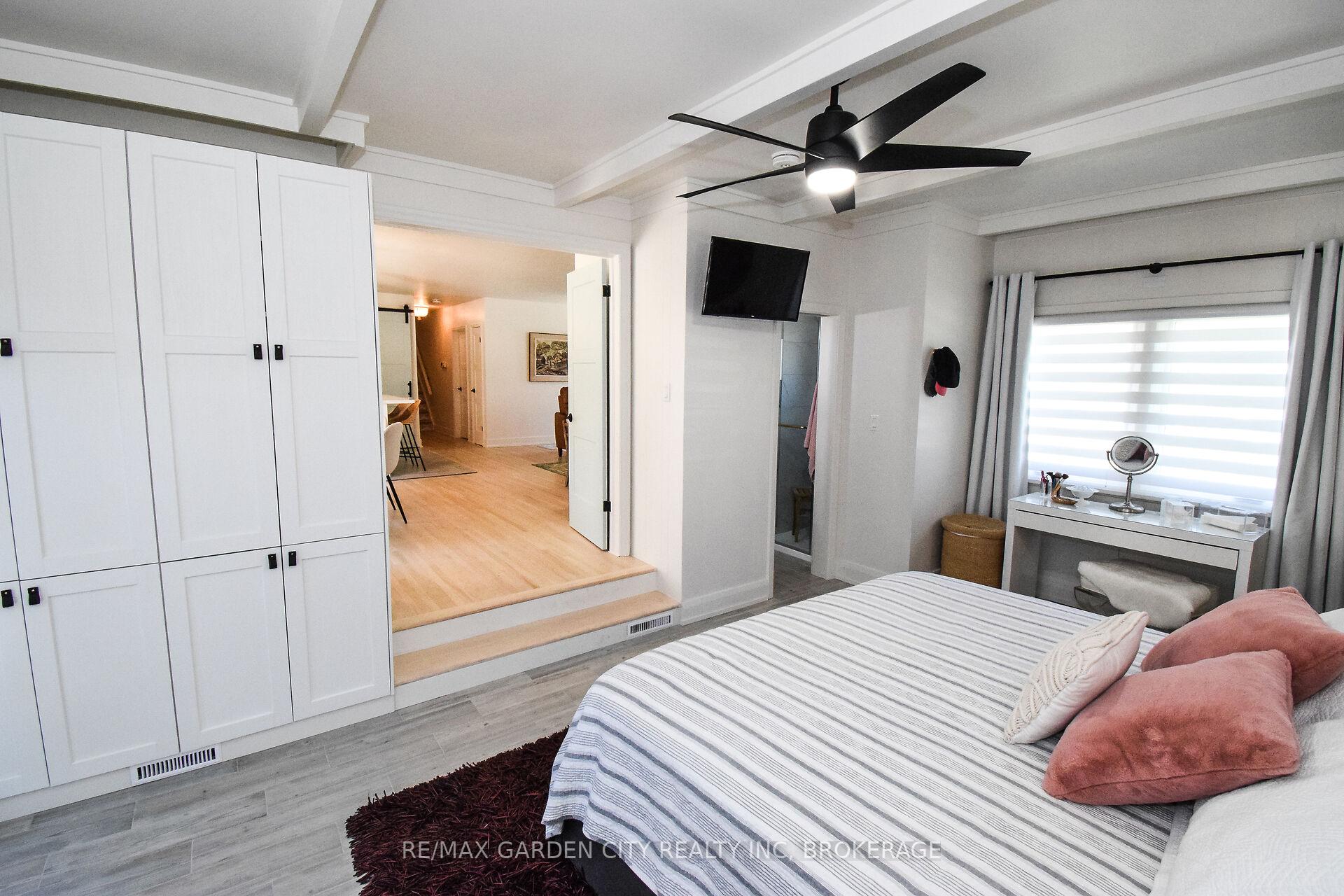 Photo 17 of 14 Elmridge Drive, St. Catharines, Glendale/Glenridge — HOMEH