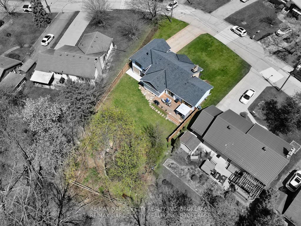 Photo 37 of 14 Elmridge Drive, St. Catharines, Glendale/Glenridge — HOMEH