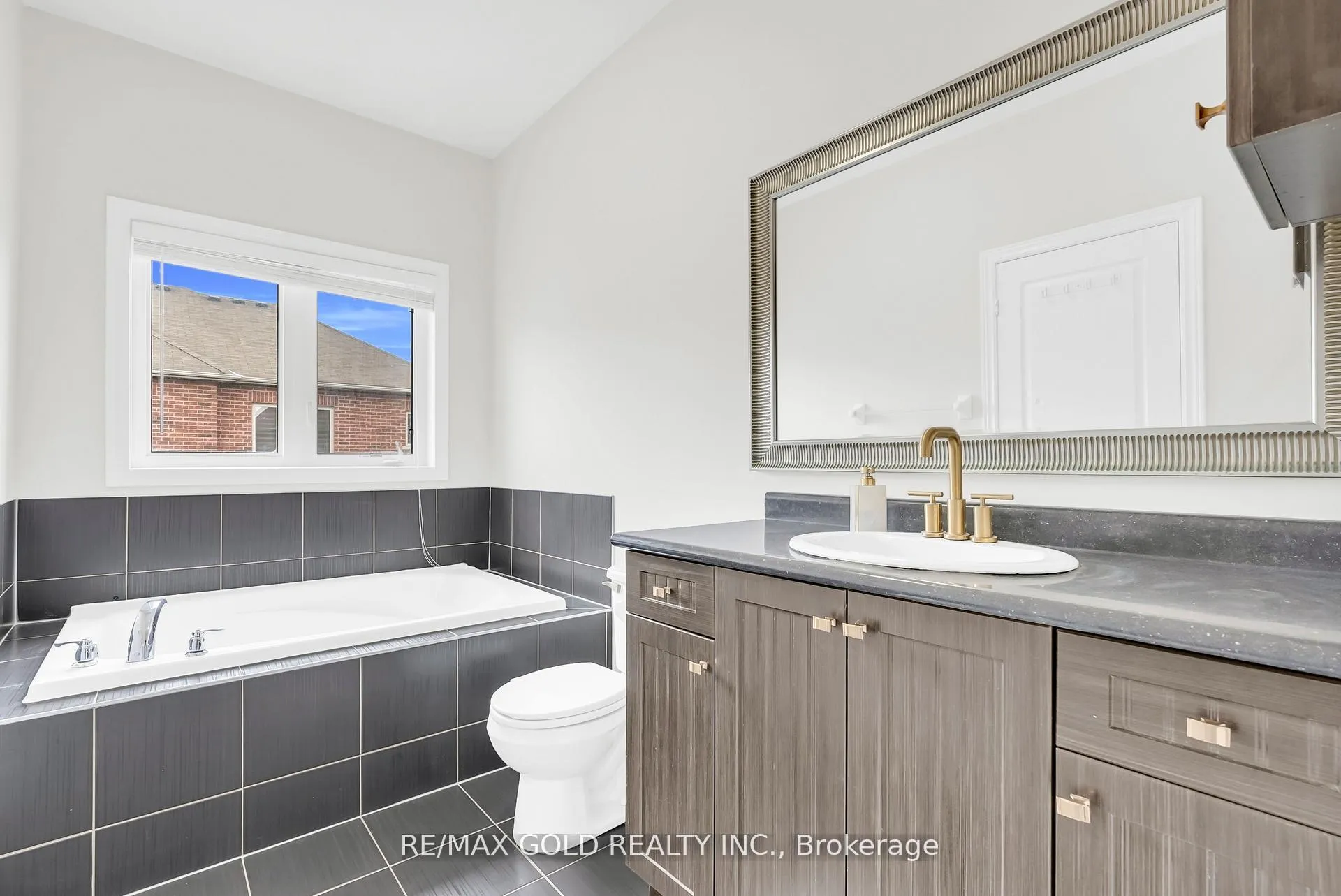 Photo 29 of 20 Pritchard Road, Brampton, Northwest Brampton — HOMEH