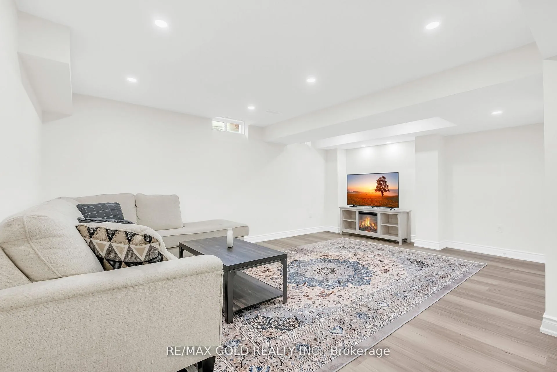 Photo 38 of 20 Pritchard Road, Brampton, Northwest Brampton — HOMEH