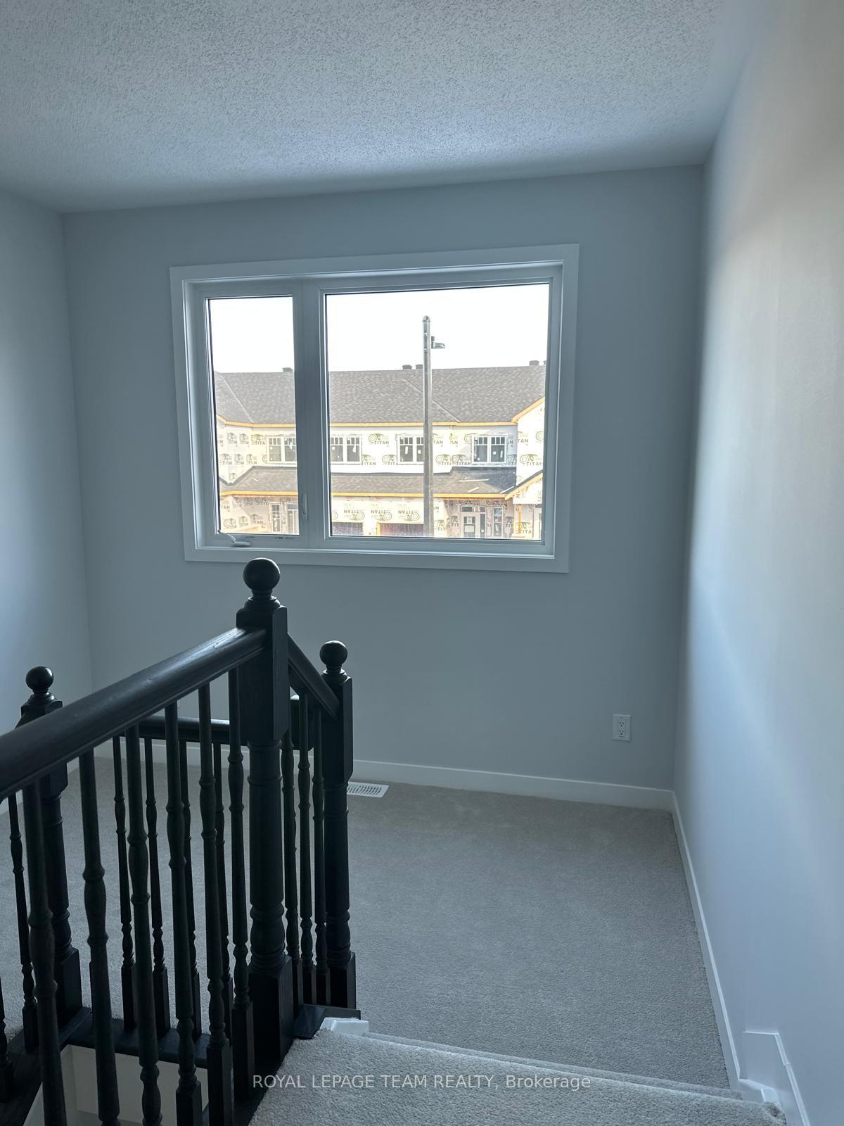 Photo 9 of 1074 Curraglass Walk, Ottawa, Stittsville (North) — HOMEH