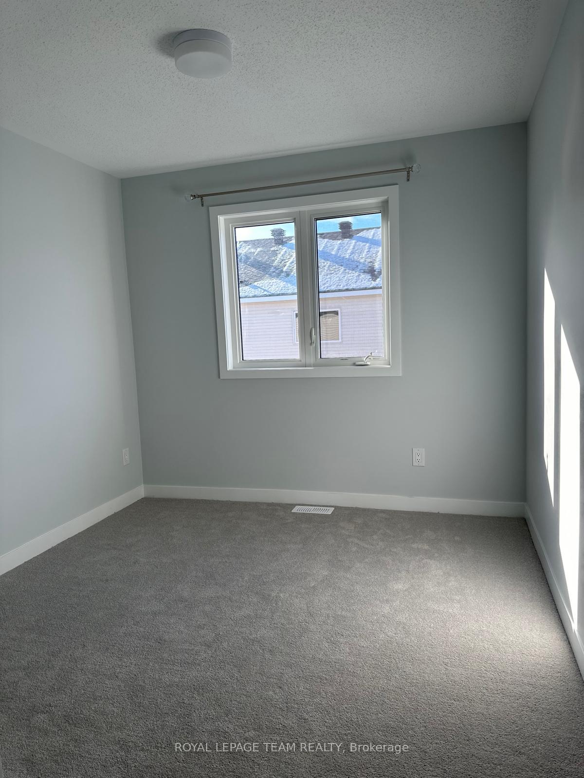 Photo 20 of 1074 Curraglass Walk, Ottawa, Stittsville (North) — HOMEH