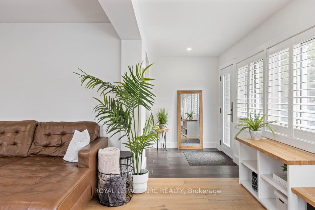 Photo 9 of 27 Ann Street, St. Catharines, Port Dalhousie — HOMEH