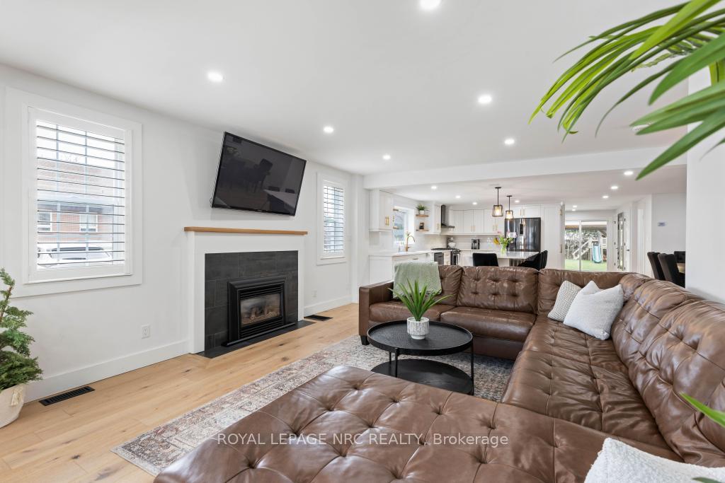 Photo 11 of 27 Ann Street, St. Catharines, Port Dalhousie — HOMEH