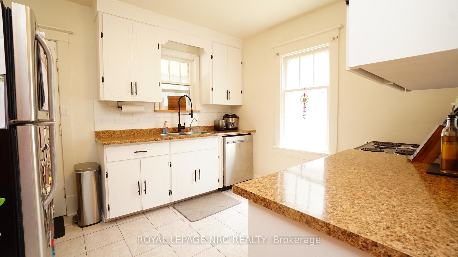 Photo 6 of 5 Trapnell Street, St. Catharines, E. Chester — HOMEH