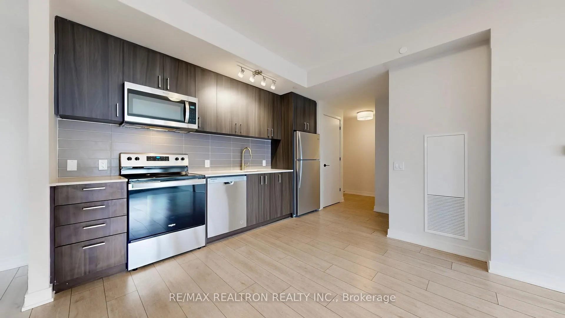 Photo 13 of Unit 807, 8010 Derry Road W, Milton, Coates — HOMEH