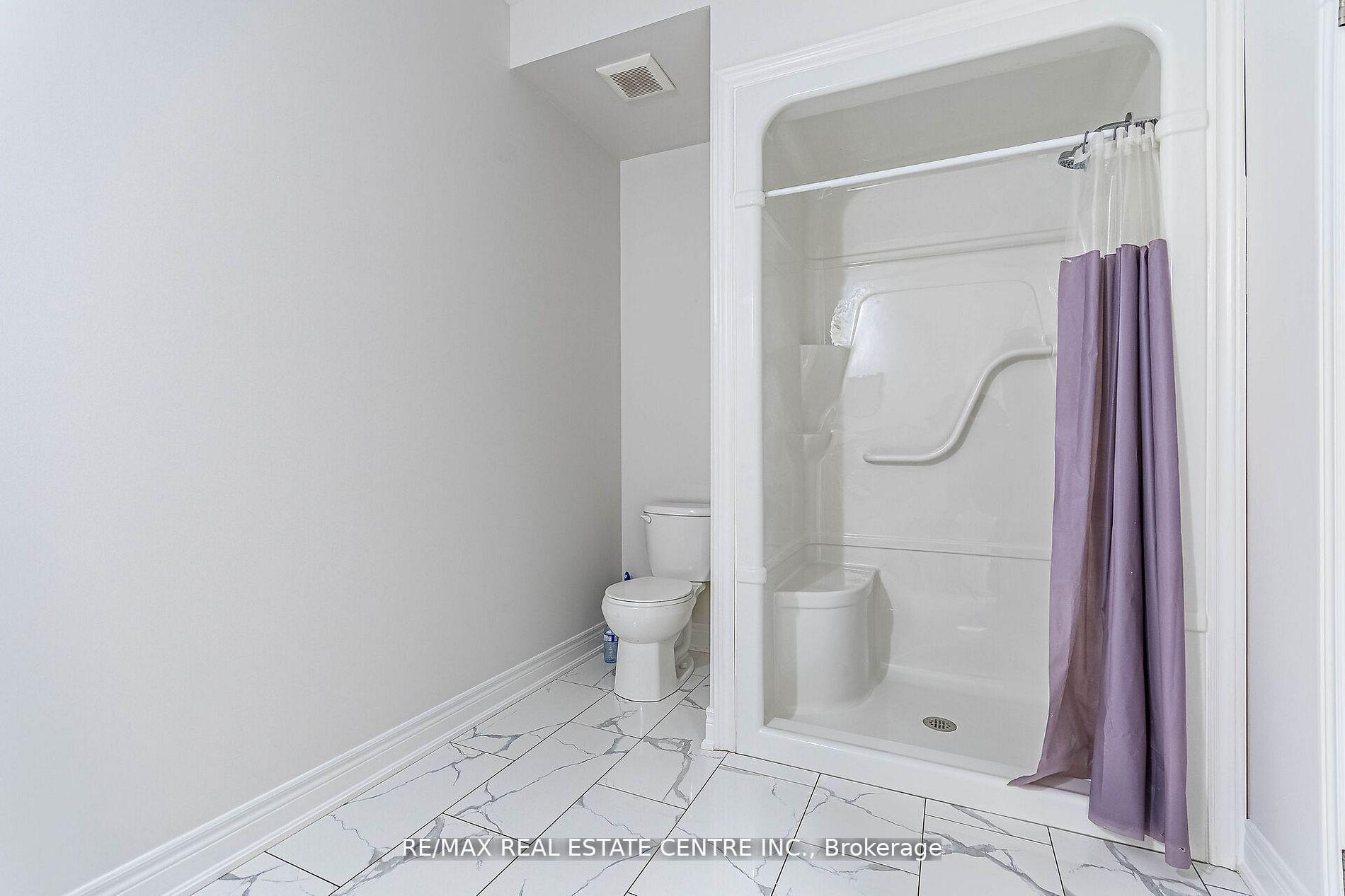 Photo 8 of 103 Manhattan Court, St. Catharines, Haig — HOMEH