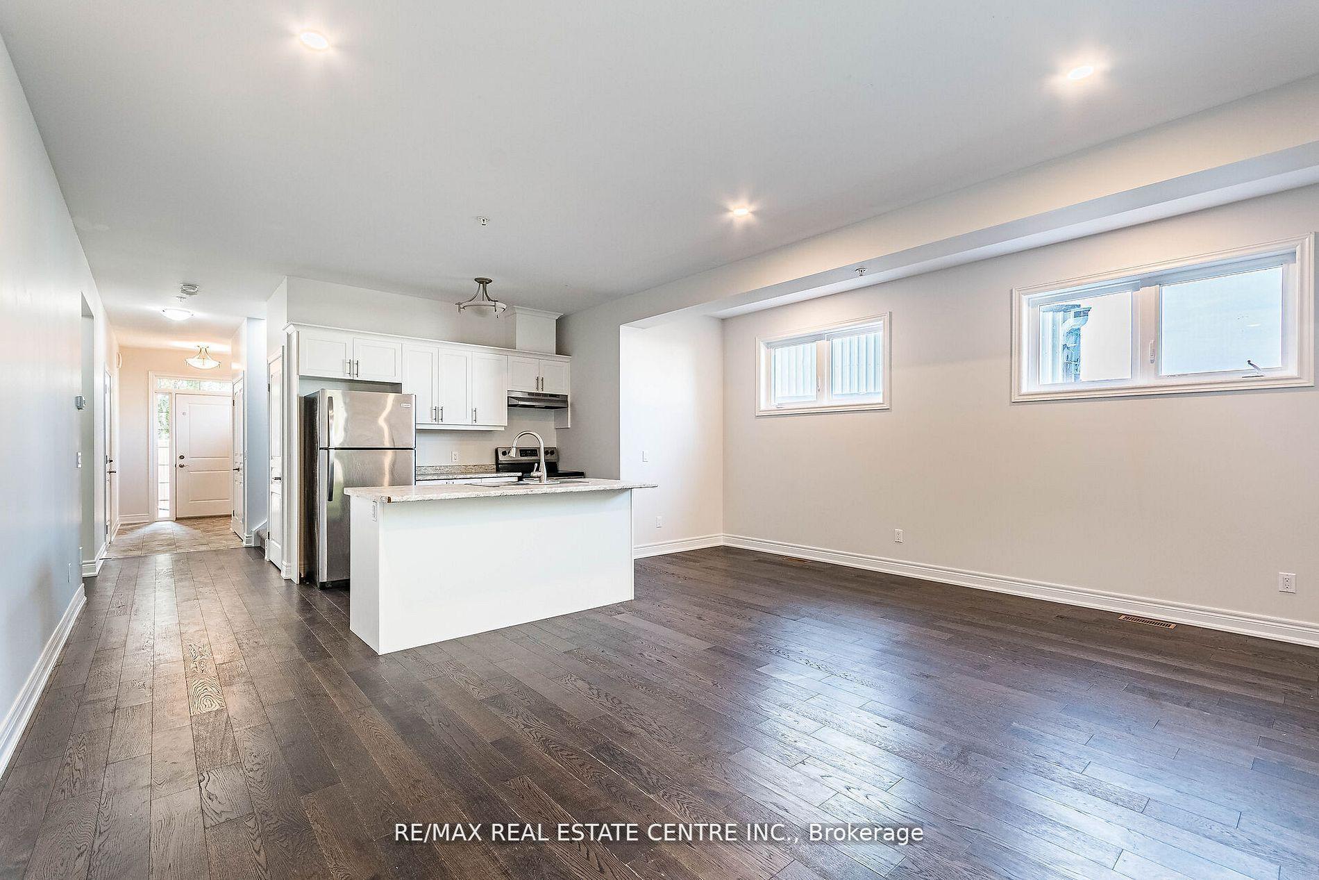 Photo 11 of 103 Manhattan Court, St. Catharines, Haig — HOMEH