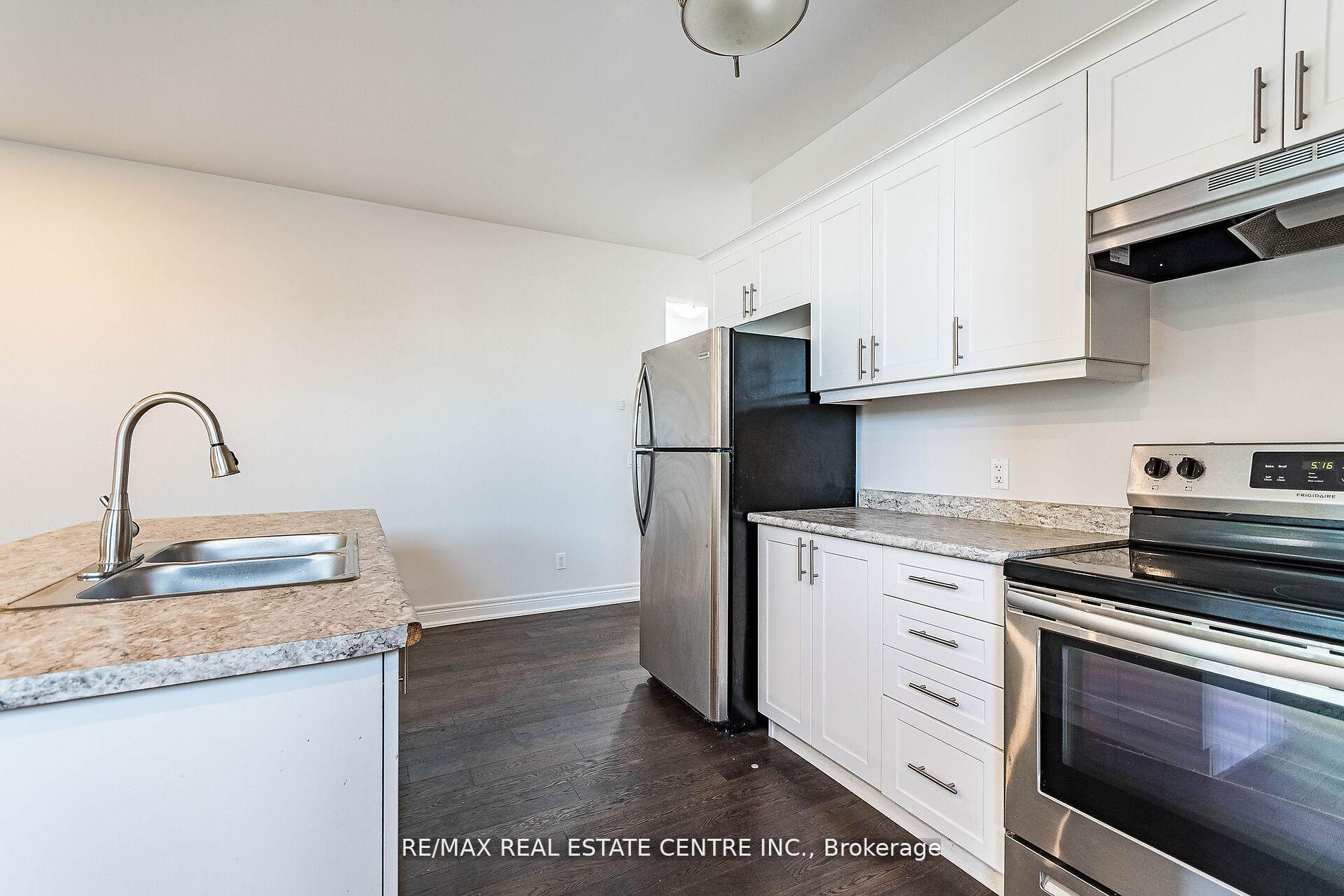 Photo 15 of 103 Manhattan Court, St. Catharines, Haig — HOMEH