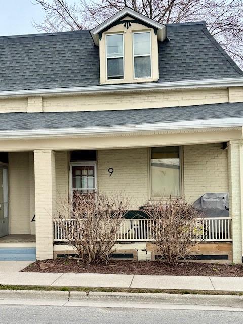Photo 1 of 9 McIntyre Street, St. Thomas — HOMEH