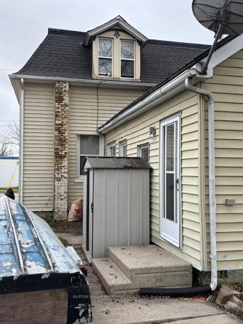 Photo 4 of 9 McIntyre Street, St. Thomas — HOMEH