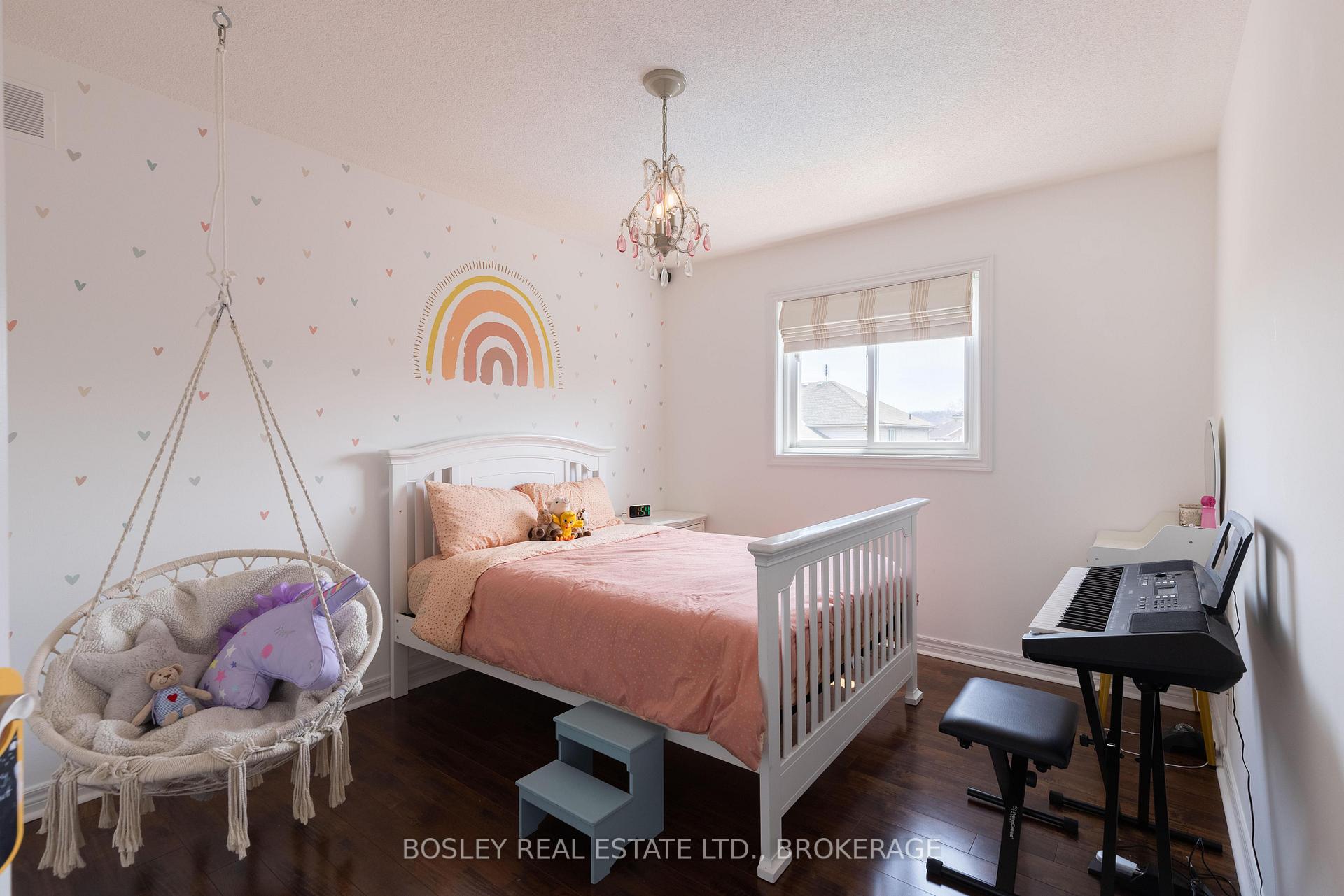 Photo 24 of 8 Damson Street, St. Catharines, Rykert/Vansickle — HOMEH