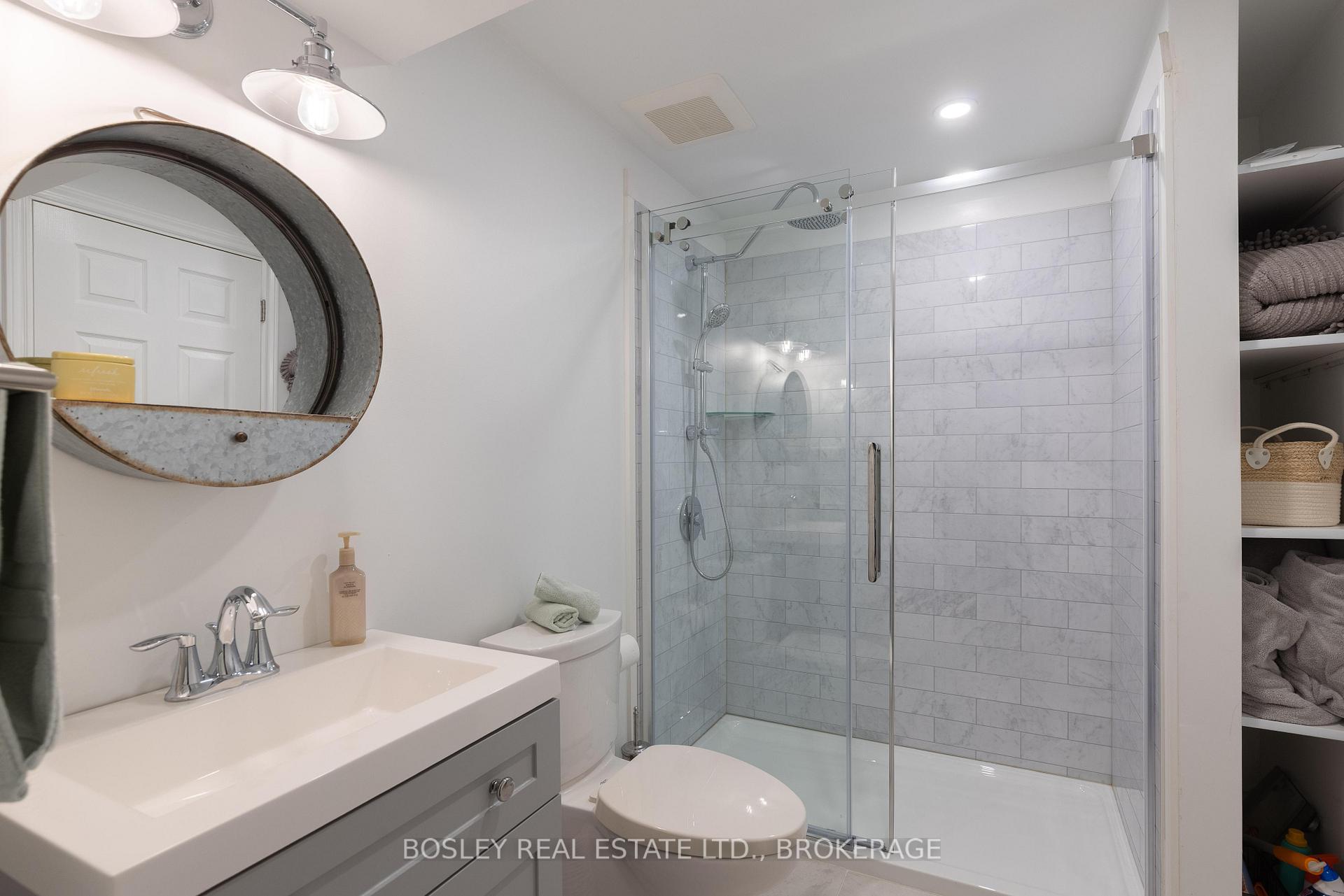 Photo 32 of 8 Damson Street, St. Catharines, Rykert/Vansickle — HOMEH