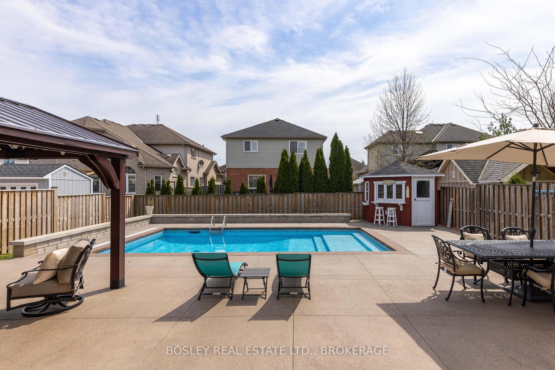 Photo 33 of 8 Damson Street, St. Catharines, Rykert/Vansickle — HOMEH