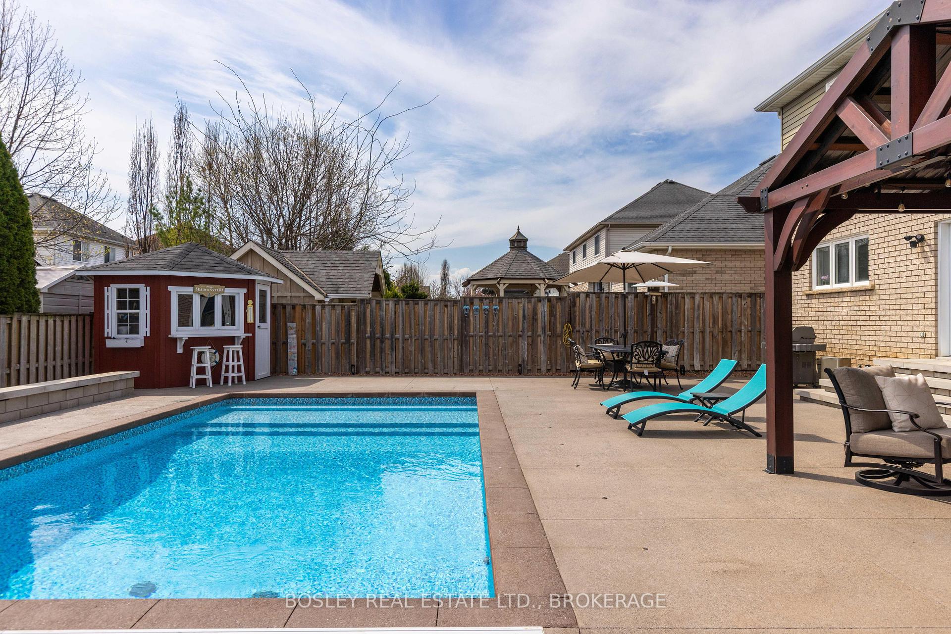 Photo 34 of 8 Damson Street, St. Catharines, Rykert/Vansickle — HOMEH