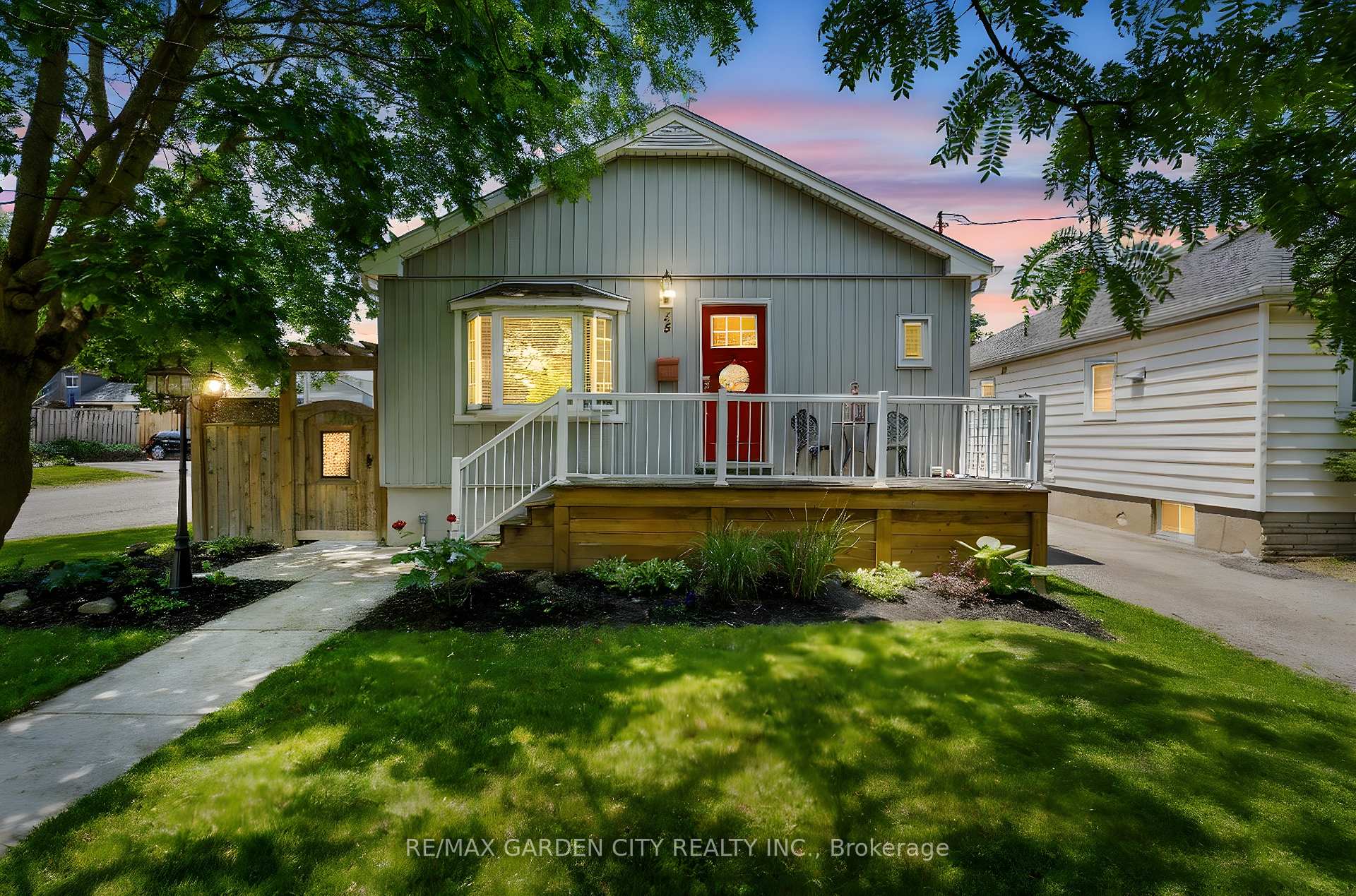 Photo 1 of 35 Marmora Street, St. Catharines, E. Chester — HOMEH