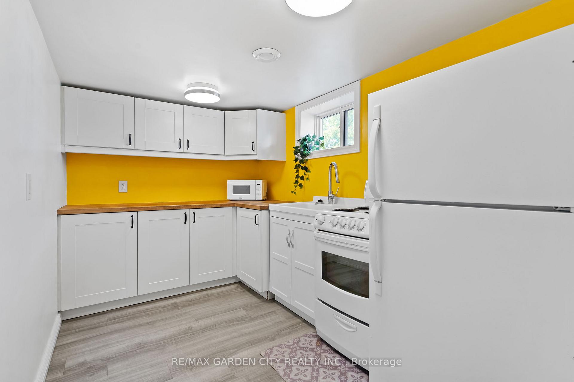Photo 24 of 35 Marmora Street, St. Catharines, E. Chester — HOMEH