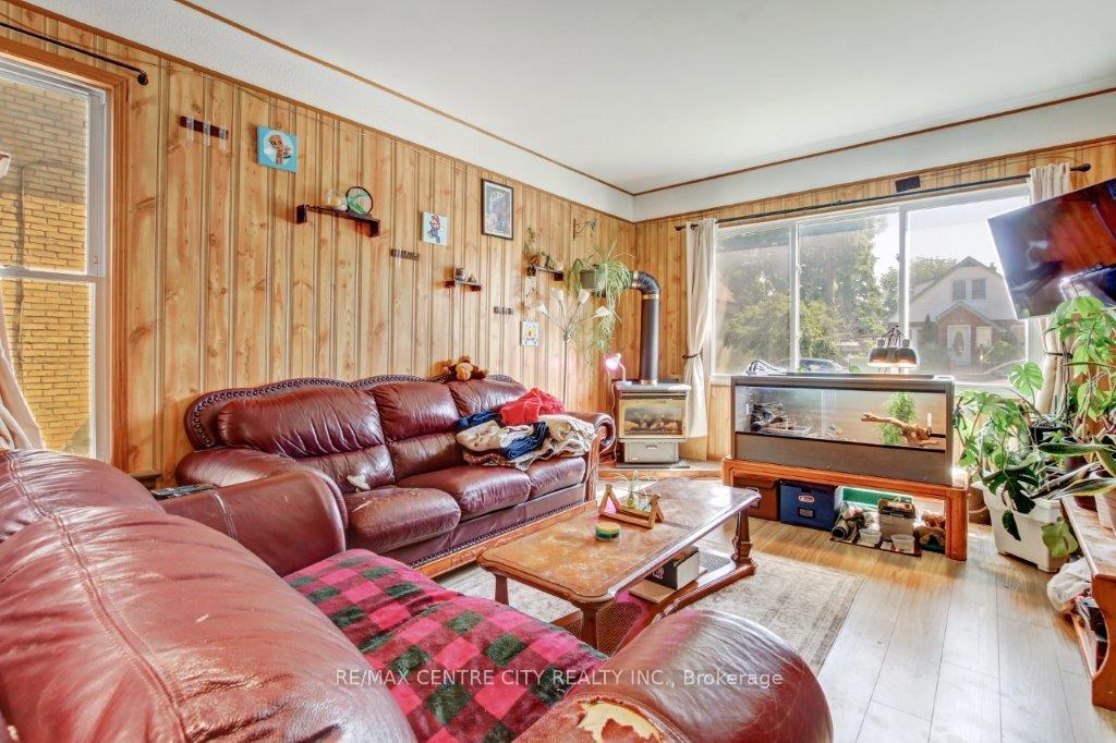Photo 6 of 278 Ross Street, St. Thomas — HOMEH