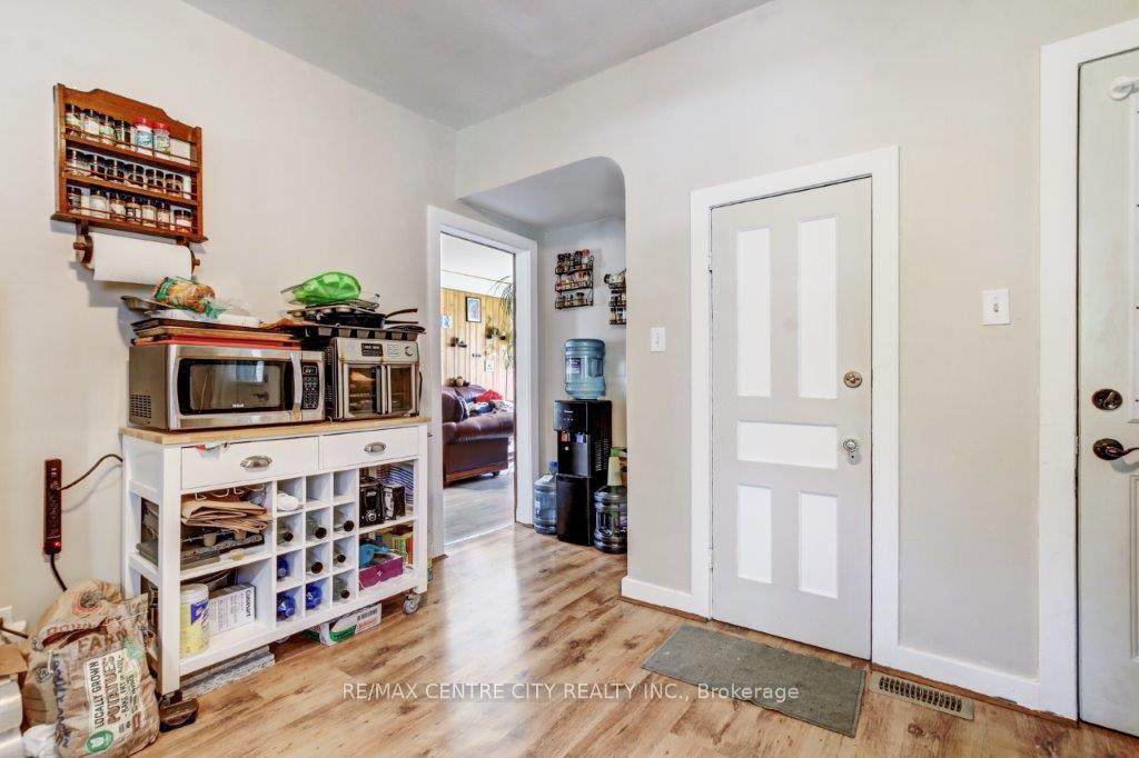 Photo 10 of 278 Ross Street, St. Thomas — HOMEH