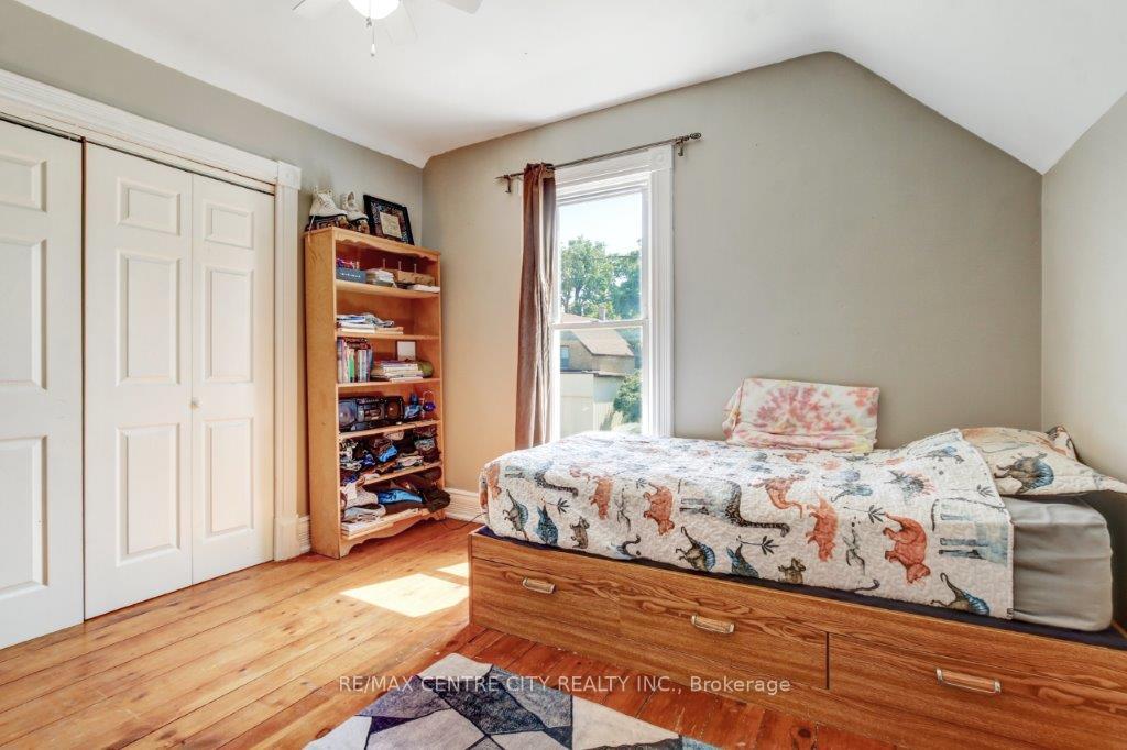 Photo 15 of 278 Ross Street, St. Thomas — HOMEH
