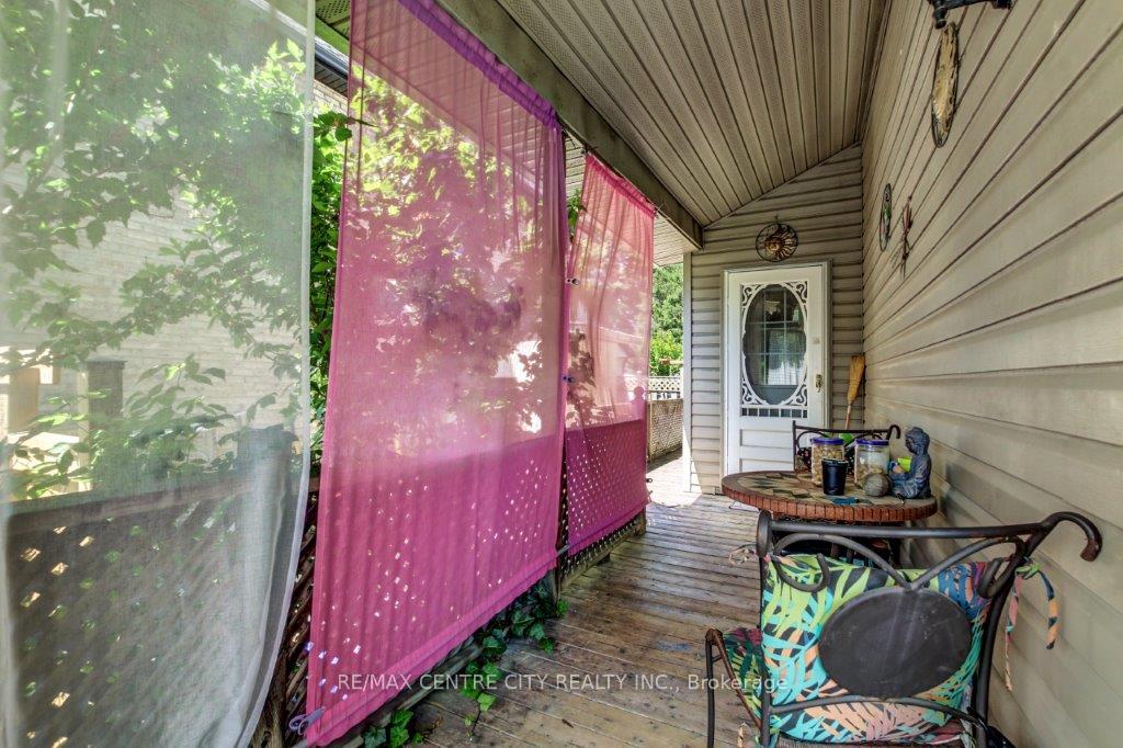 Photo 17 of 278 Ross Street, St. Thomas — HOMEH