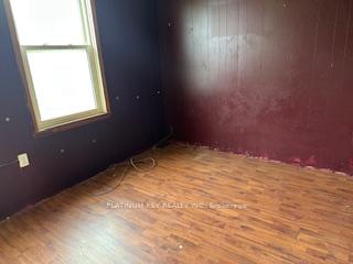 Photo 10 of 126 Manitoba Street, St. Thomas — HOMEH