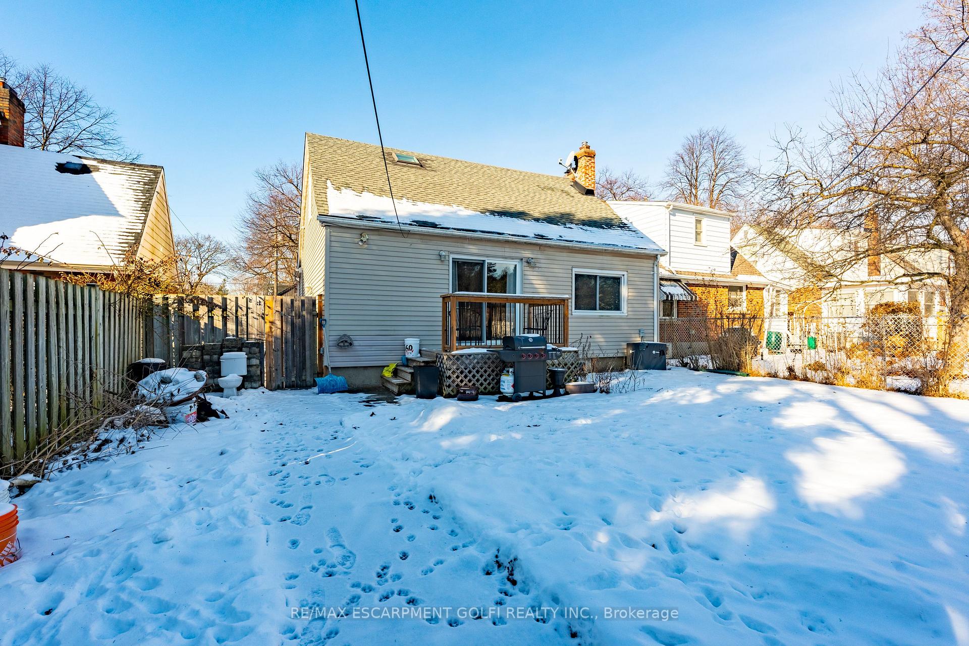 Photo 21 of 20 Cameron Road, St. Catharines, E. Chester — HOMEH