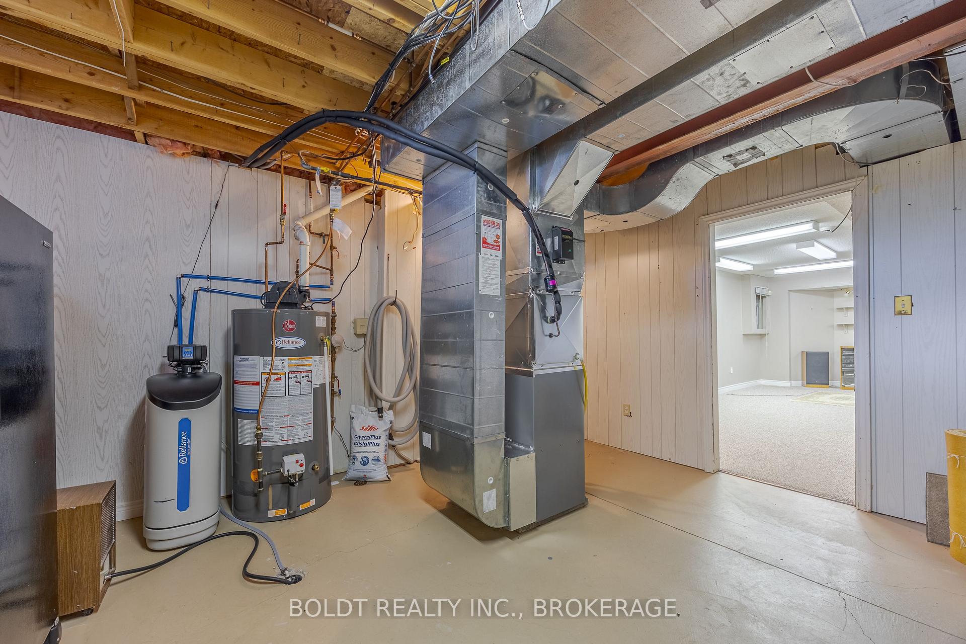 Photo 37 of 22 Westland Street, St. Catharines, Rykert/Vansickle — HOMEH