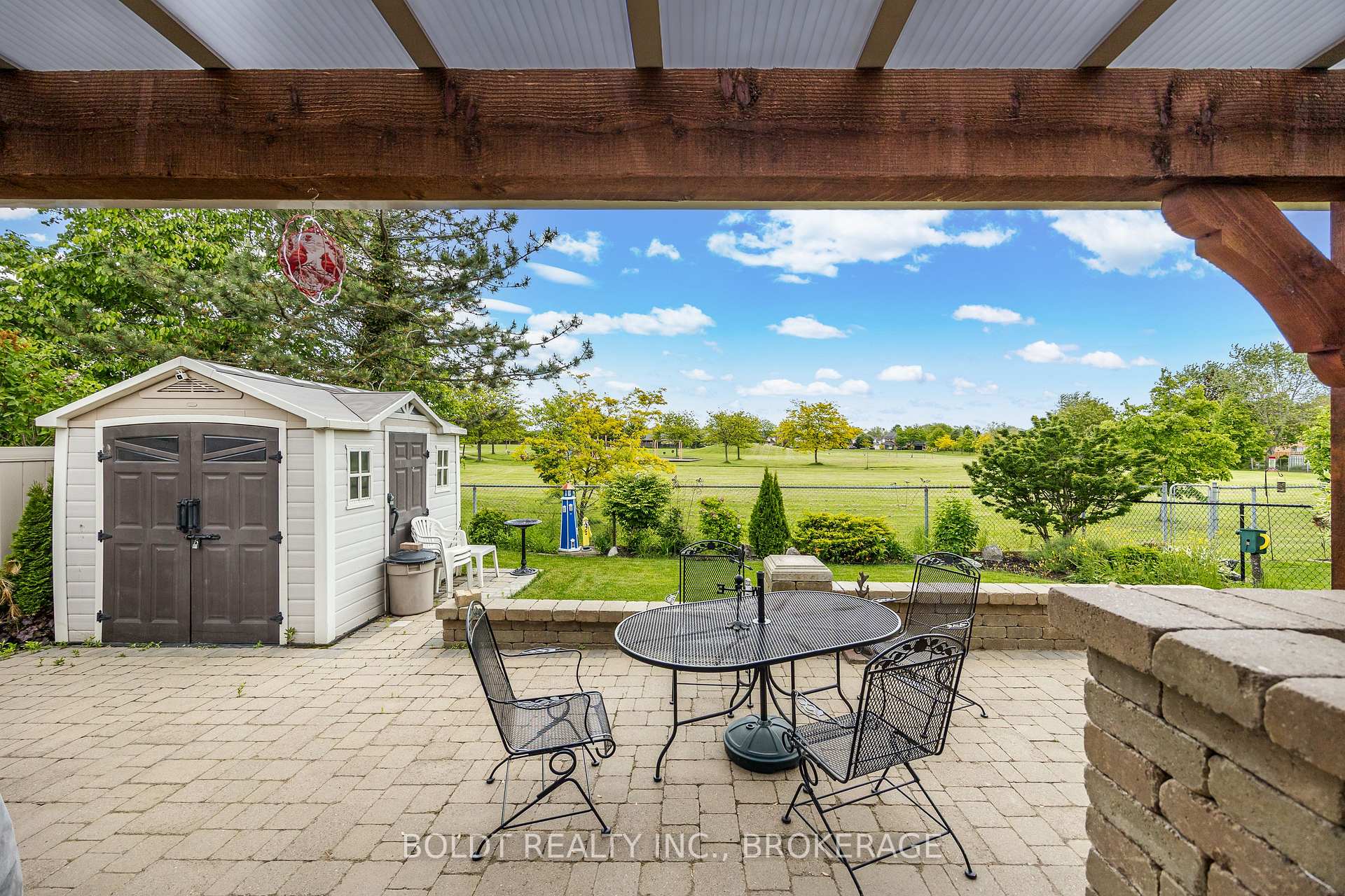 Photo 41 of 22 Westland Street, St. Catharines, Rykert/Vansickle — HOMEH