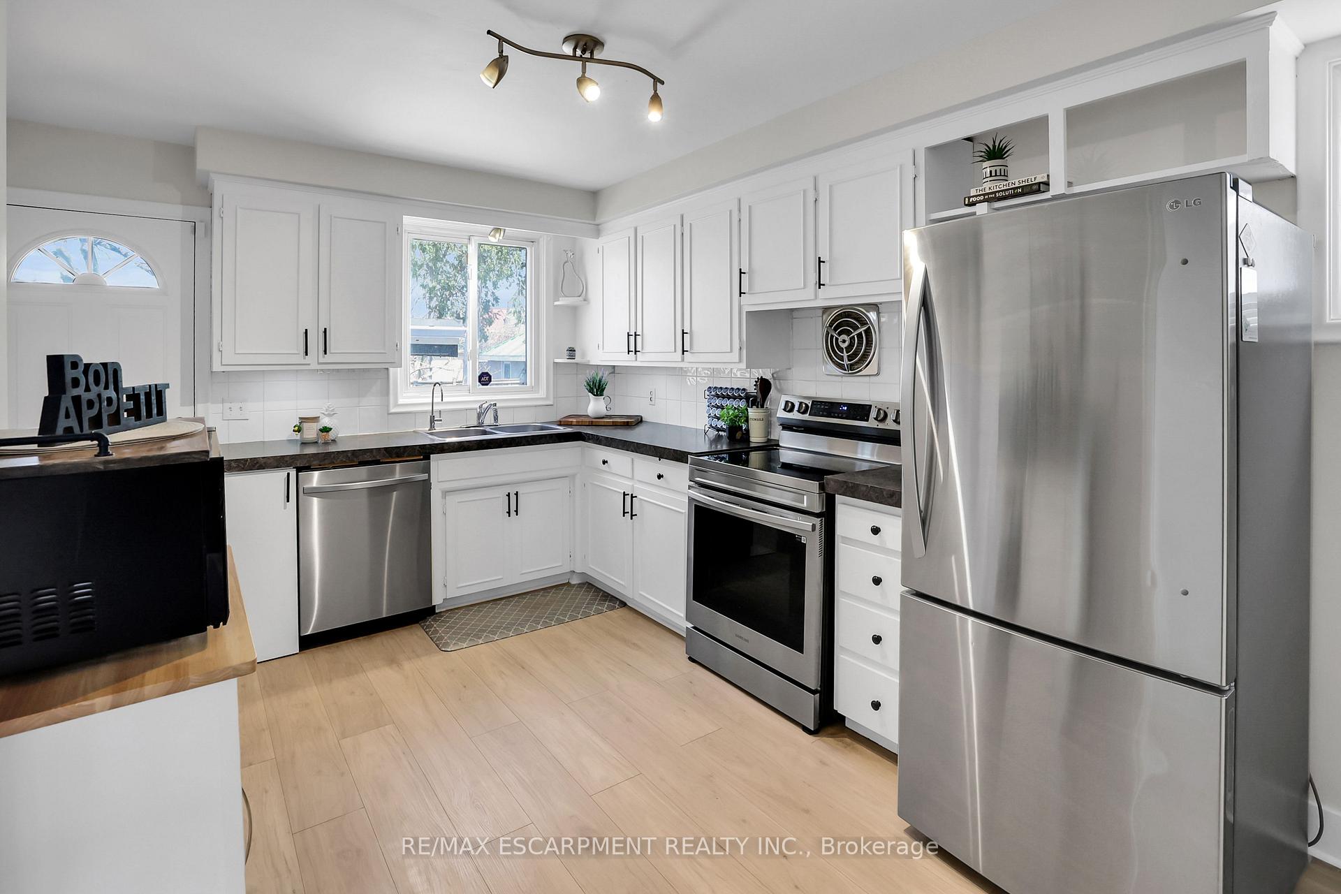 Photo 10 of 169 Beech Street, St. Catharines, Downtown — HOMEH