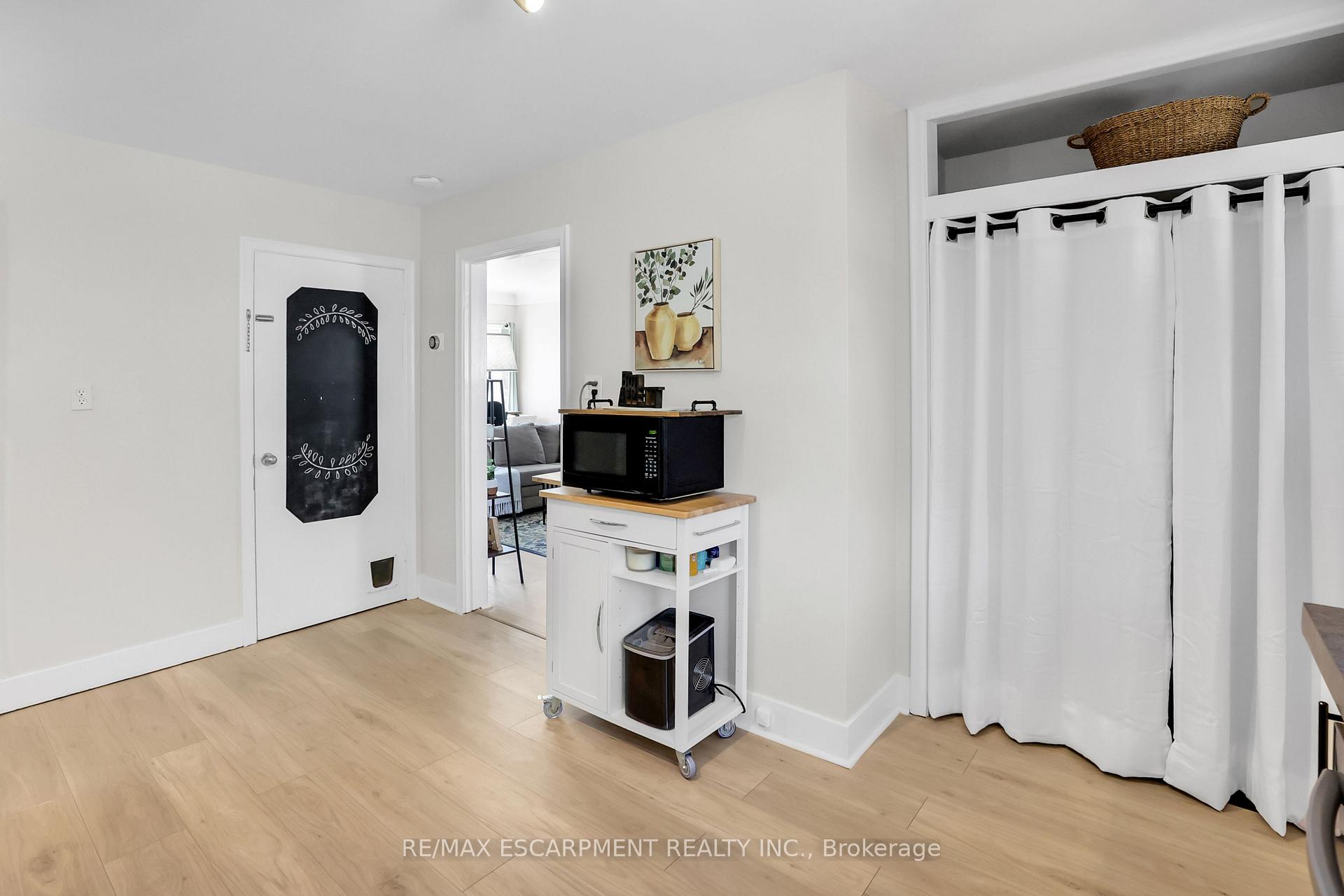 Photo 15 of 169 Beech Street, St. Catharines, Downtown — HOMEH