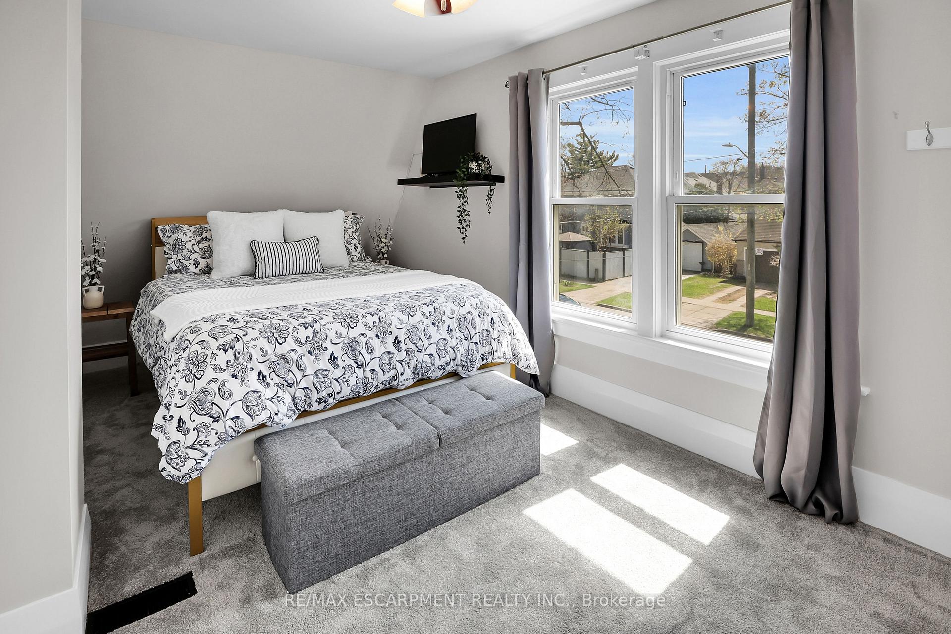 Photo 16 of 169 Beech Street, St. Catharines, Downtown — HOMEH