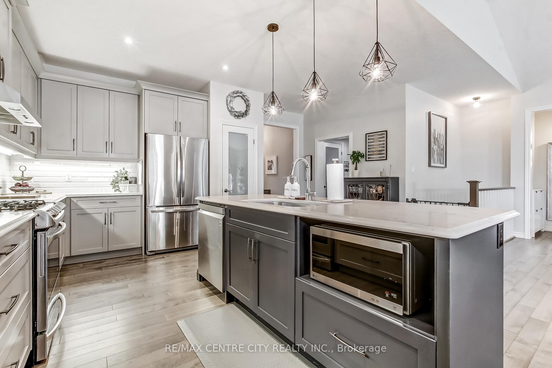 Photo 12 of 36 Acorn Trail, St. Thomas — HOMEH
