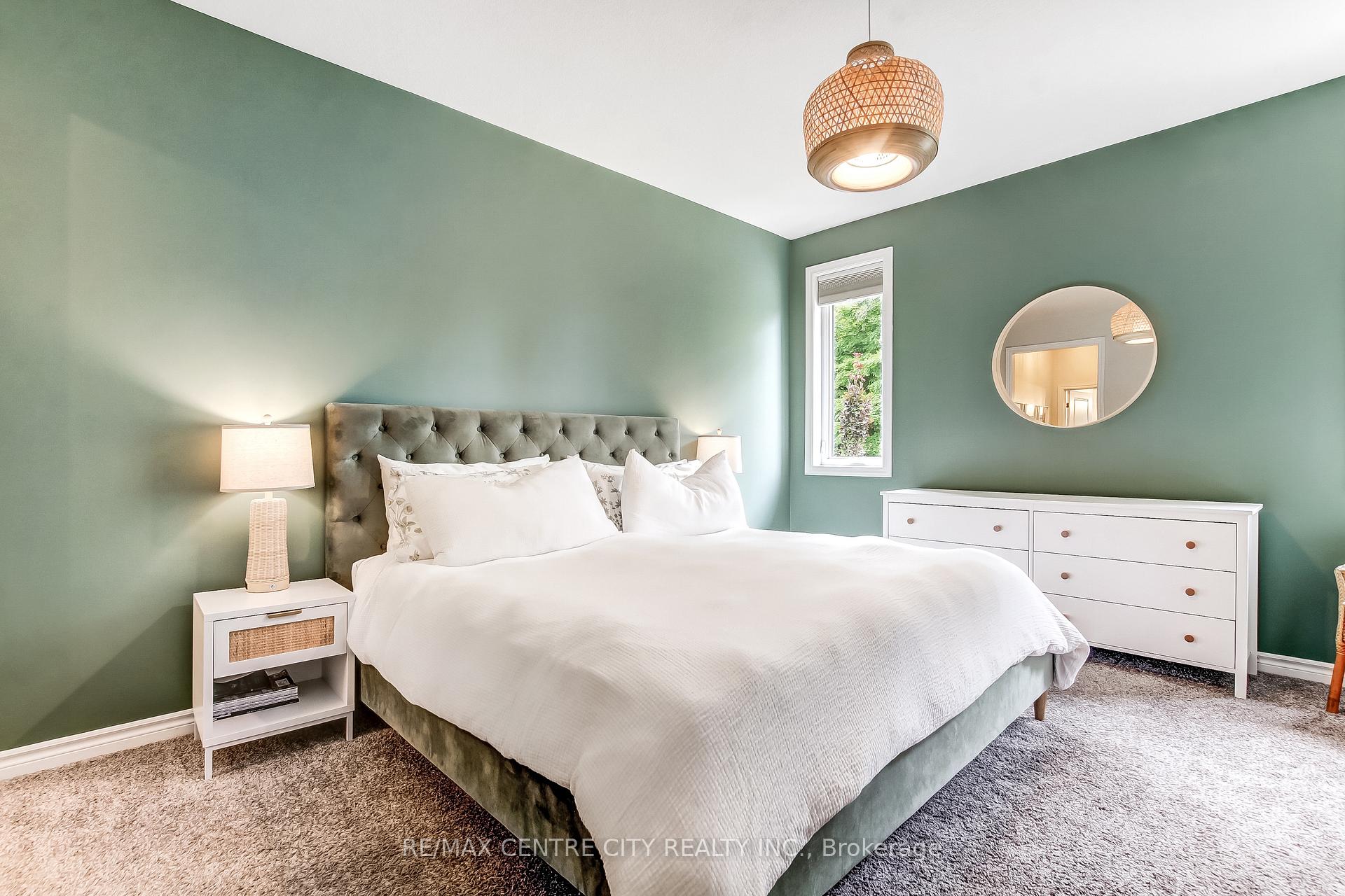 Photo 20 of 36 Acorn Trail, St. Thomas — HOMEH