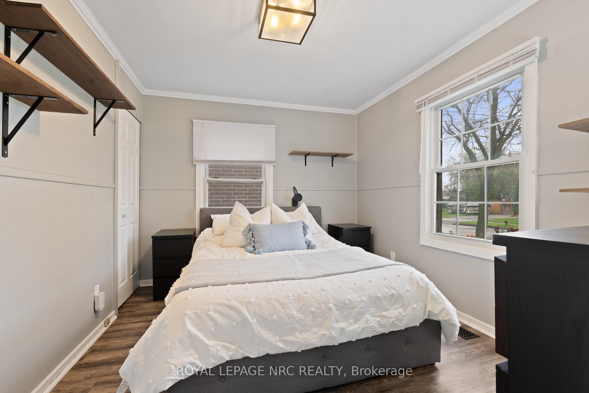 Photo 8 of 7 Lancaster Avenue, St. Catharines, E. Chester — HOMEH