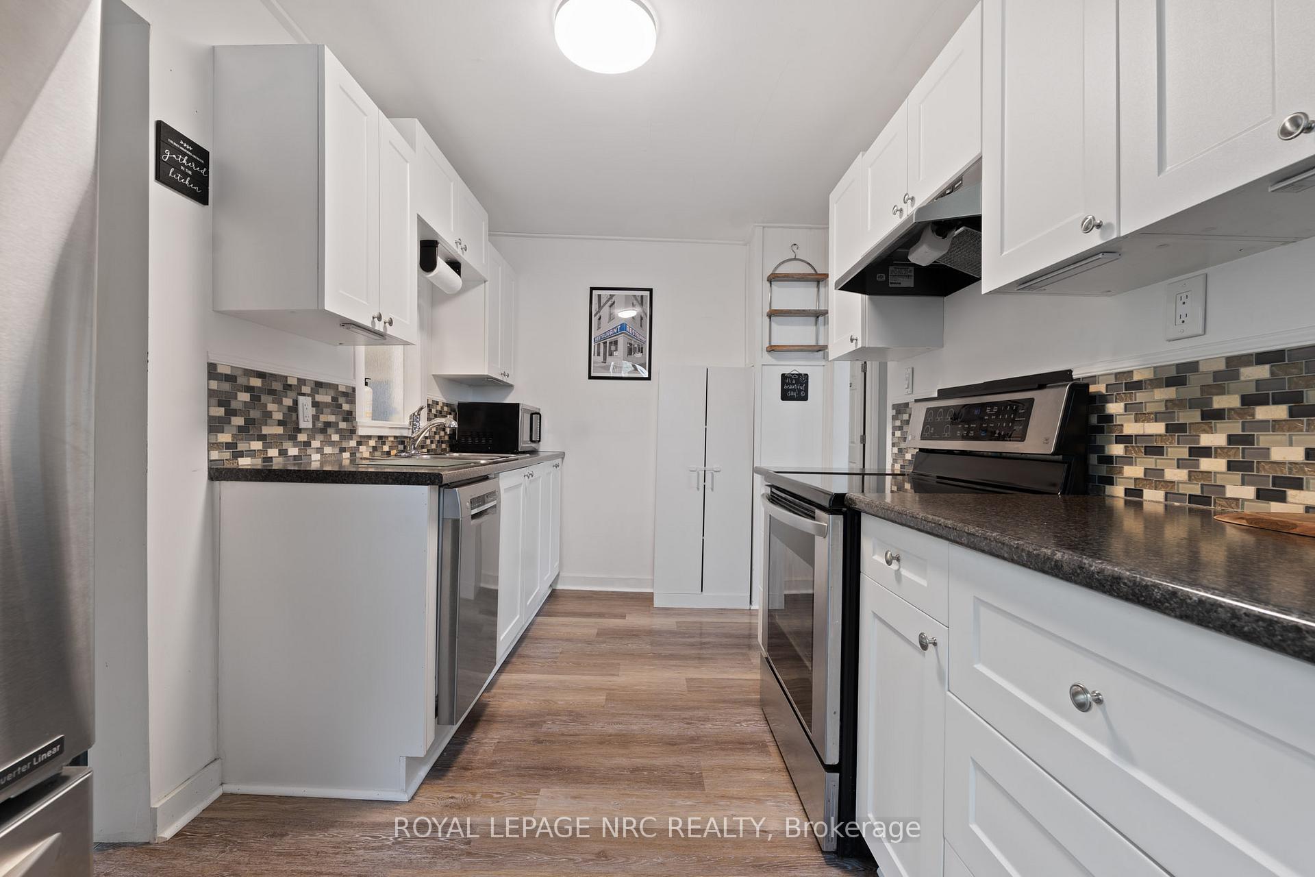 Photo 12 of 7 Lancaster Avenue, St. Catharines, E. Chester — HOMEH
