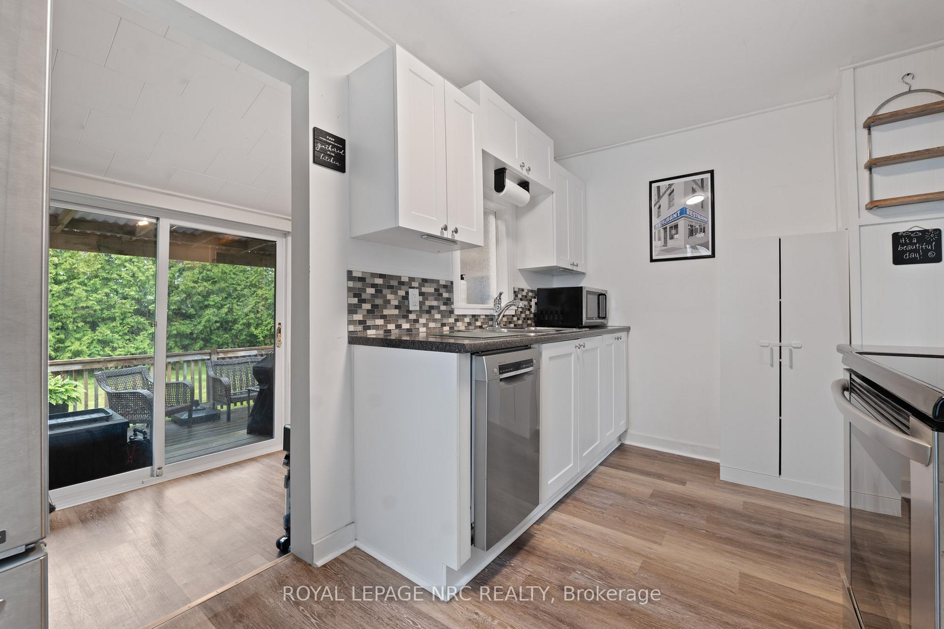 Photo 13 of 7 Lancaster Avenue, St. Catharines, E. Chester — HOMEH