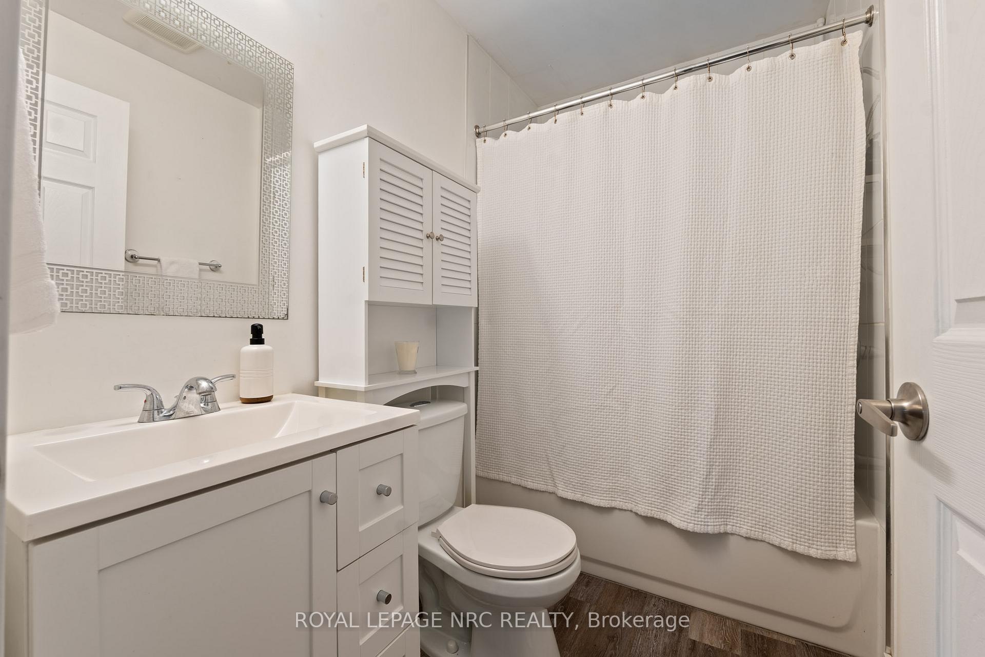 Photo 15 of 7 Lancaster Avenue, St. Catharines, E. Chester — HOMEH