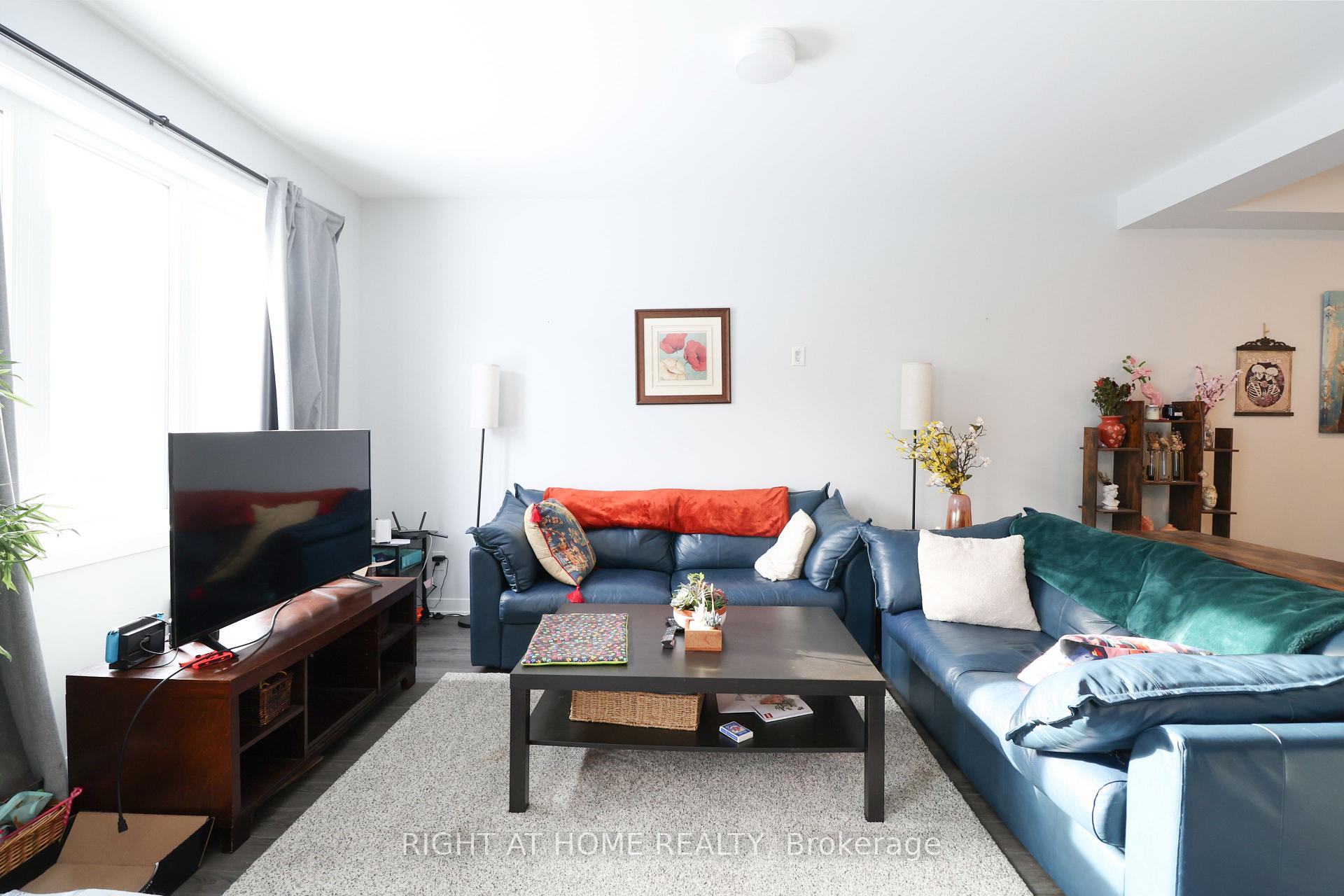 Photo 6 of 364 Crossway Terrace, Ottawa, Stittsville (North) — HOMEH