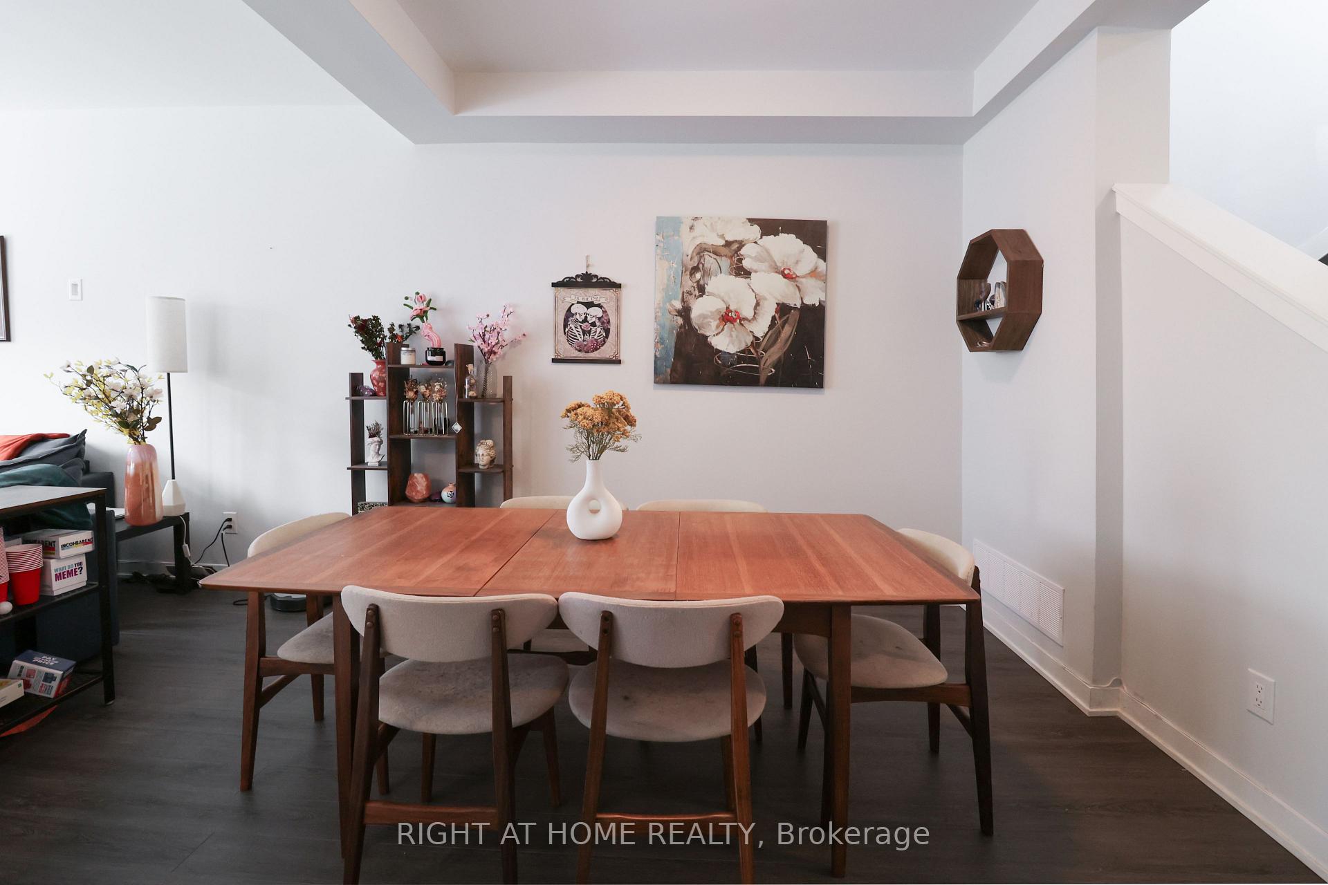 Photo 7 of 364 Crossway Terrace, Ottawa, Stittsville (North) — HOMEH