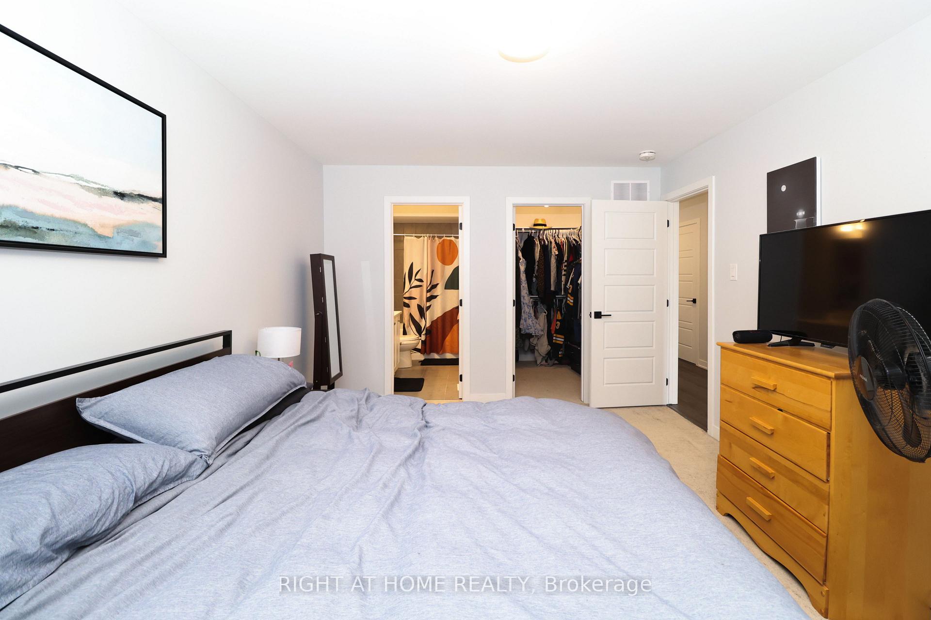 Photo 13 of 364 Crossway Terrace, Ottawa, Stittsville (North) — HOMEH