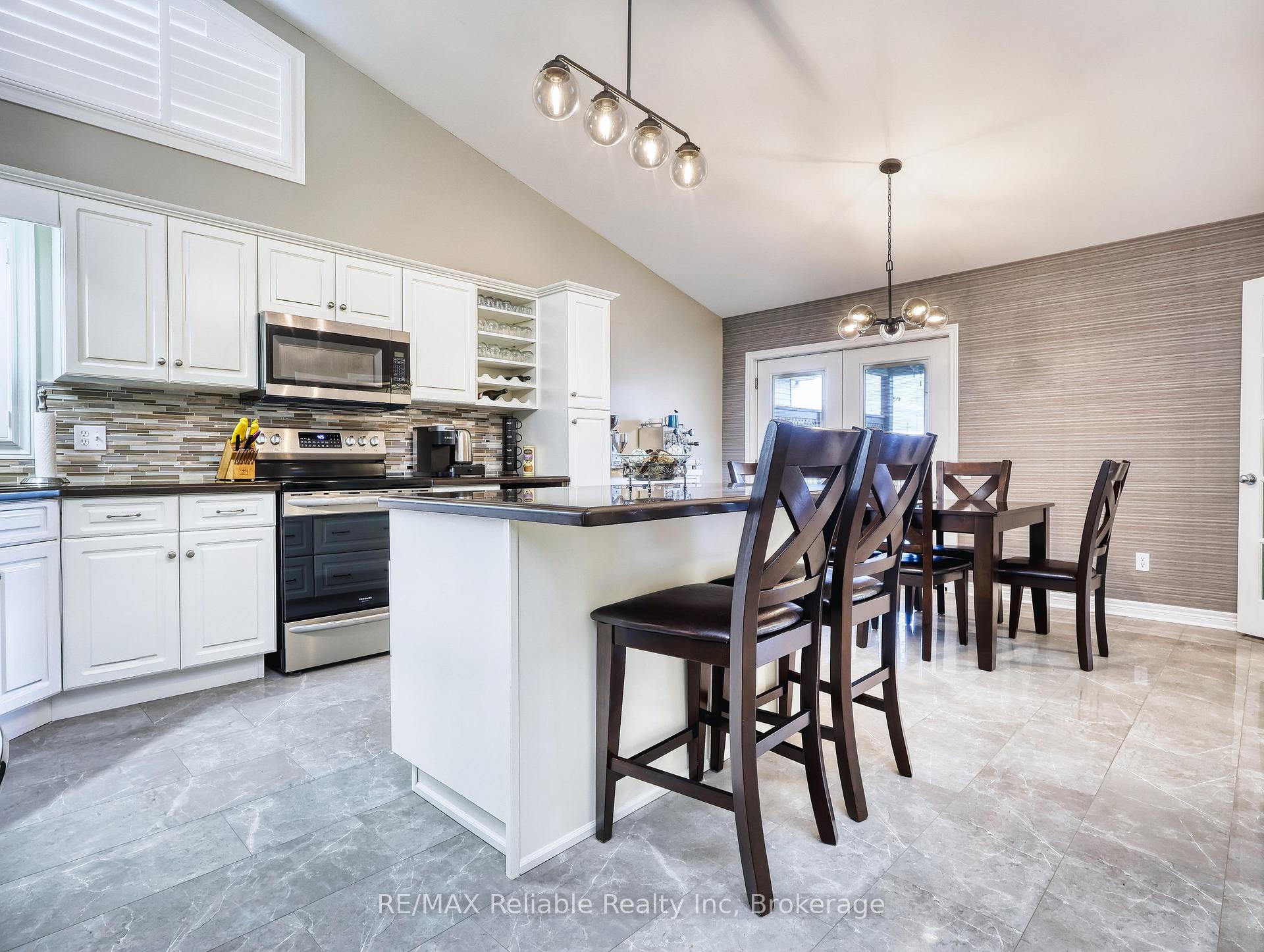 Photo 11 of 3 Montrose Street, St. Catharines, Rykert/Vansickle — HOMEH