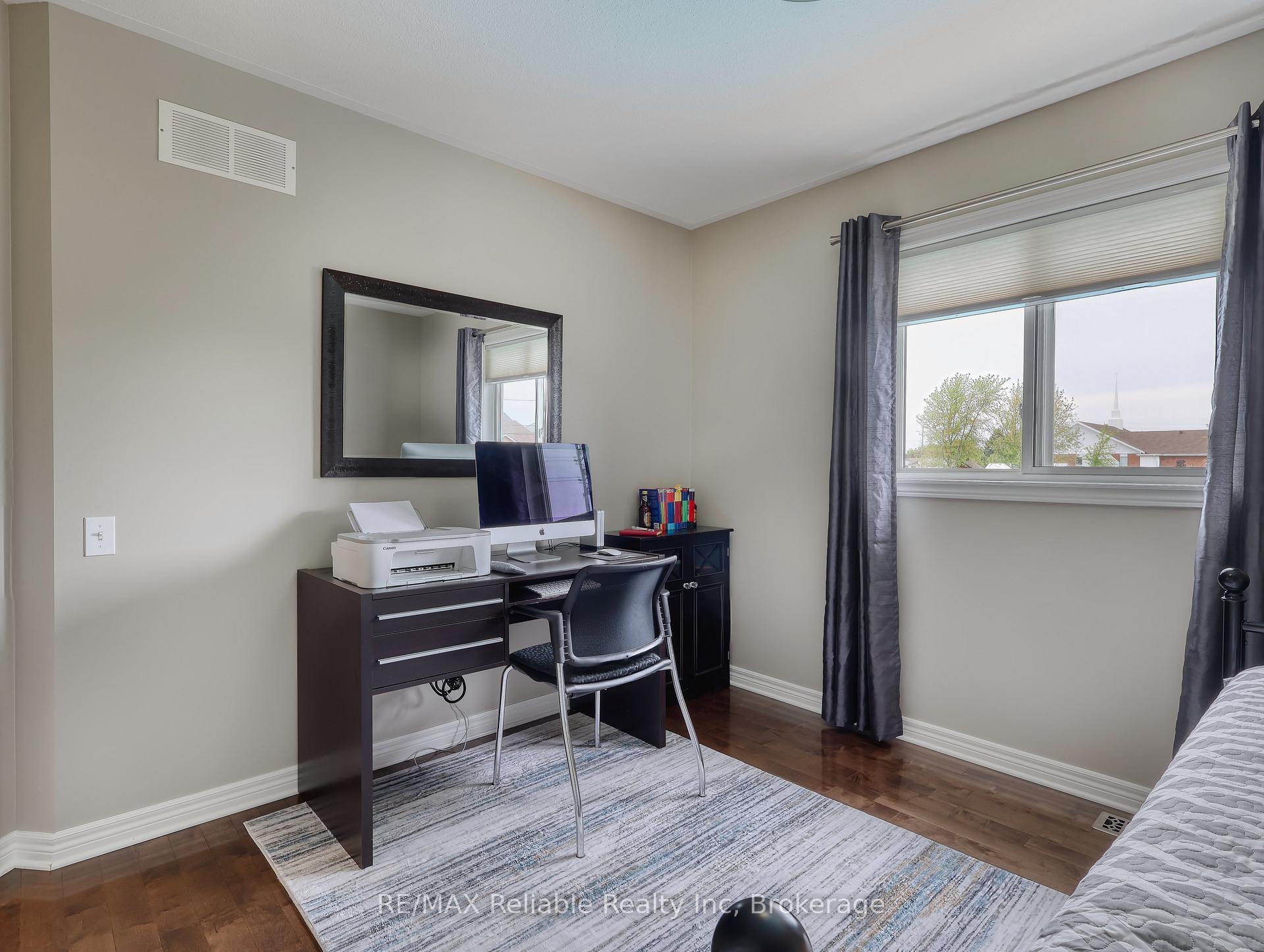 Photo 16 of 3 Montrose Street, St. Catharines, Rykert/Vansickle — HOMEH