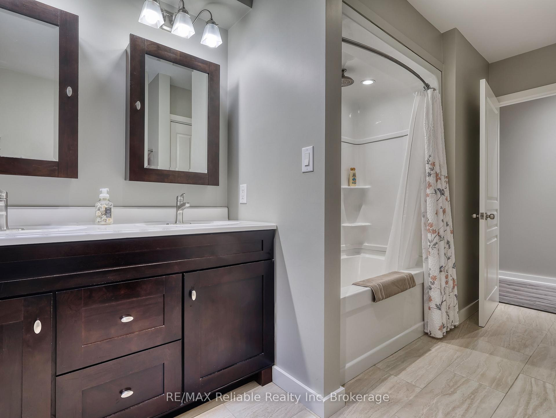 Photo 24 of 3 Montrose Street, St. Catharines, Rykert/Vansickle — HOMEH