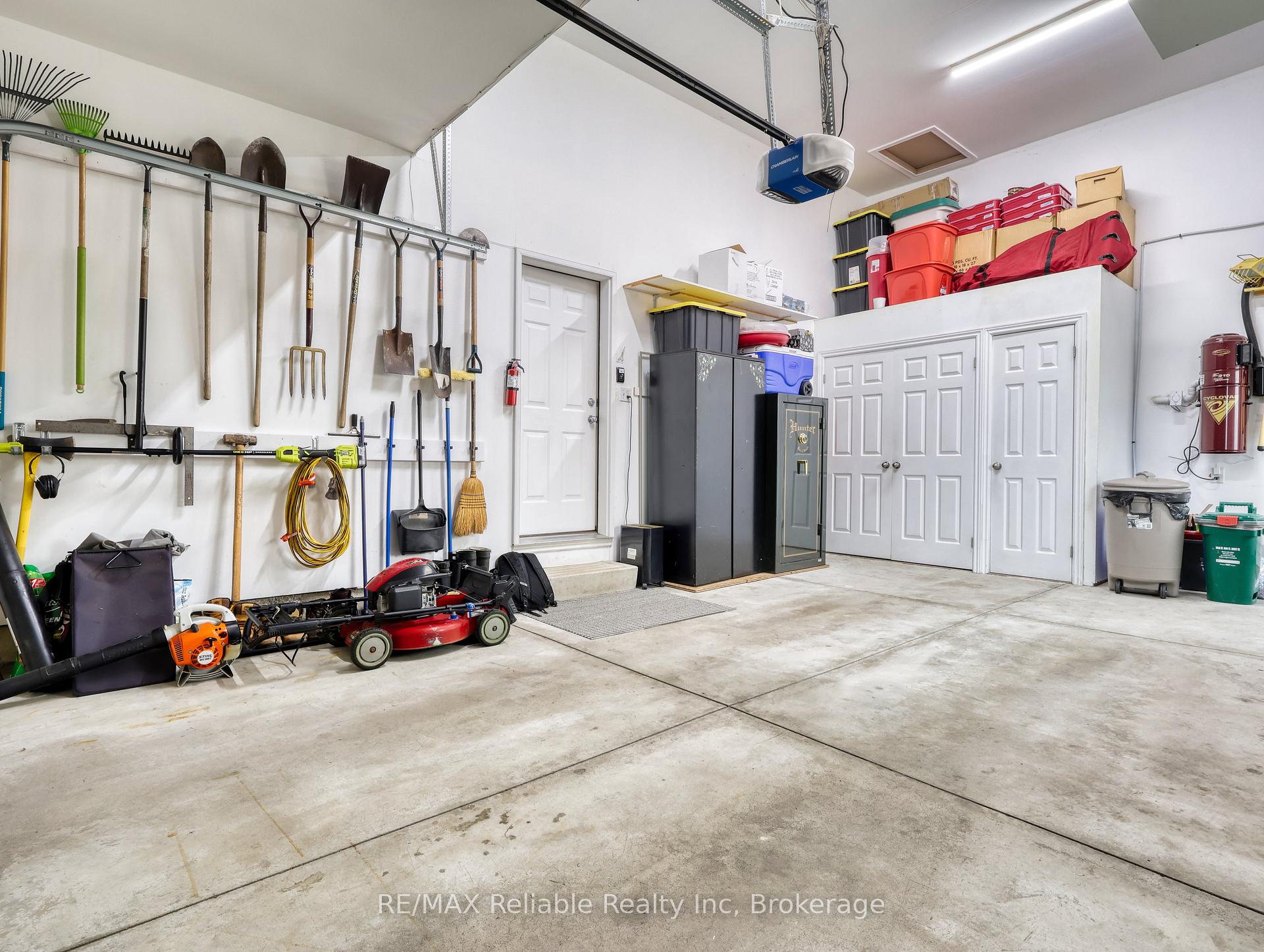 Photo 34 of 3 Montrose Street, St. Catharines, Rykert/Vansickle — HOMEH