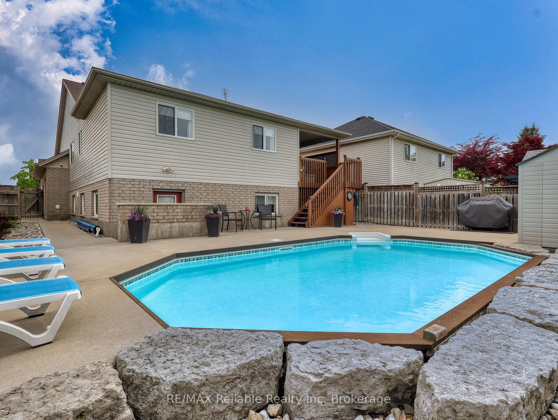 Photo 38 of 3 Montrose Street, St. Catharines, Rykert/Vansickle — HOMEH