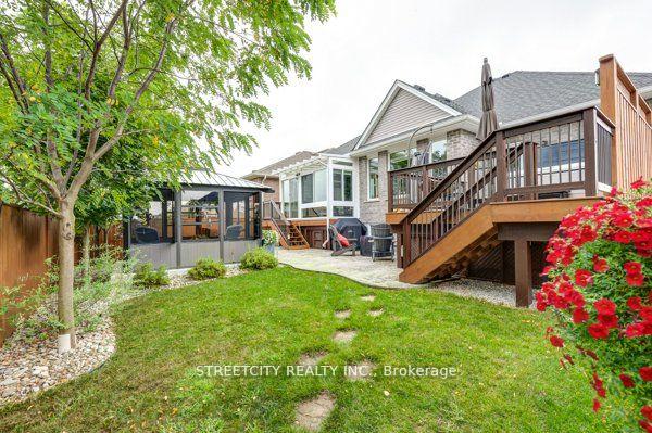 Photo 3 of 32 Acorn Trail, St. Thomas — HOMEH
