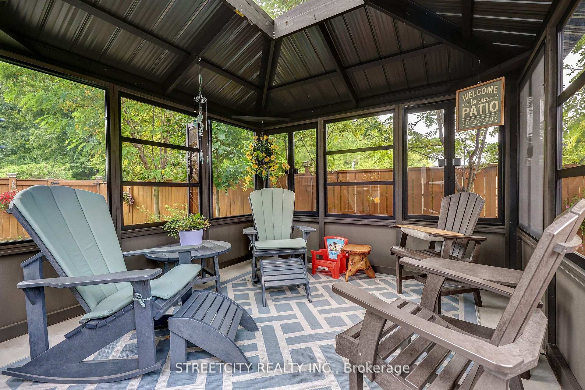 Photo 5 of 32 Acorn Trail, St. Thomas — HOMEH